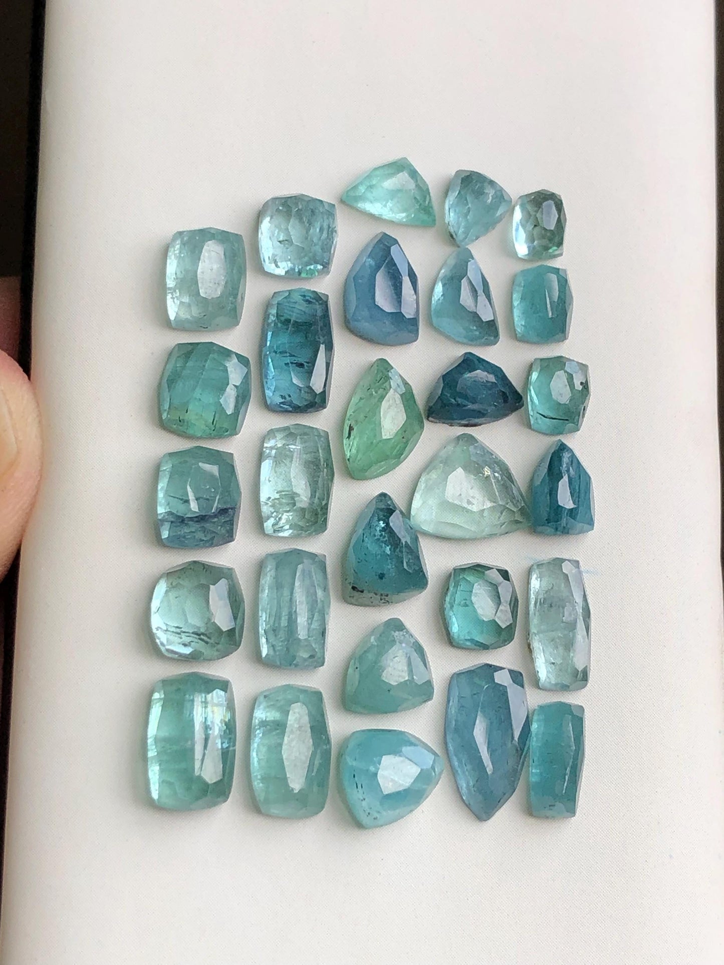 31 carats Tourmaline rose cuts lot origin Afghanistan