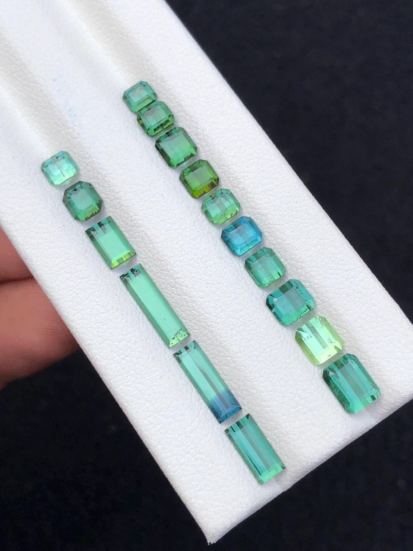 8 carats Green faceted tourmaline lot origin Afghanistan