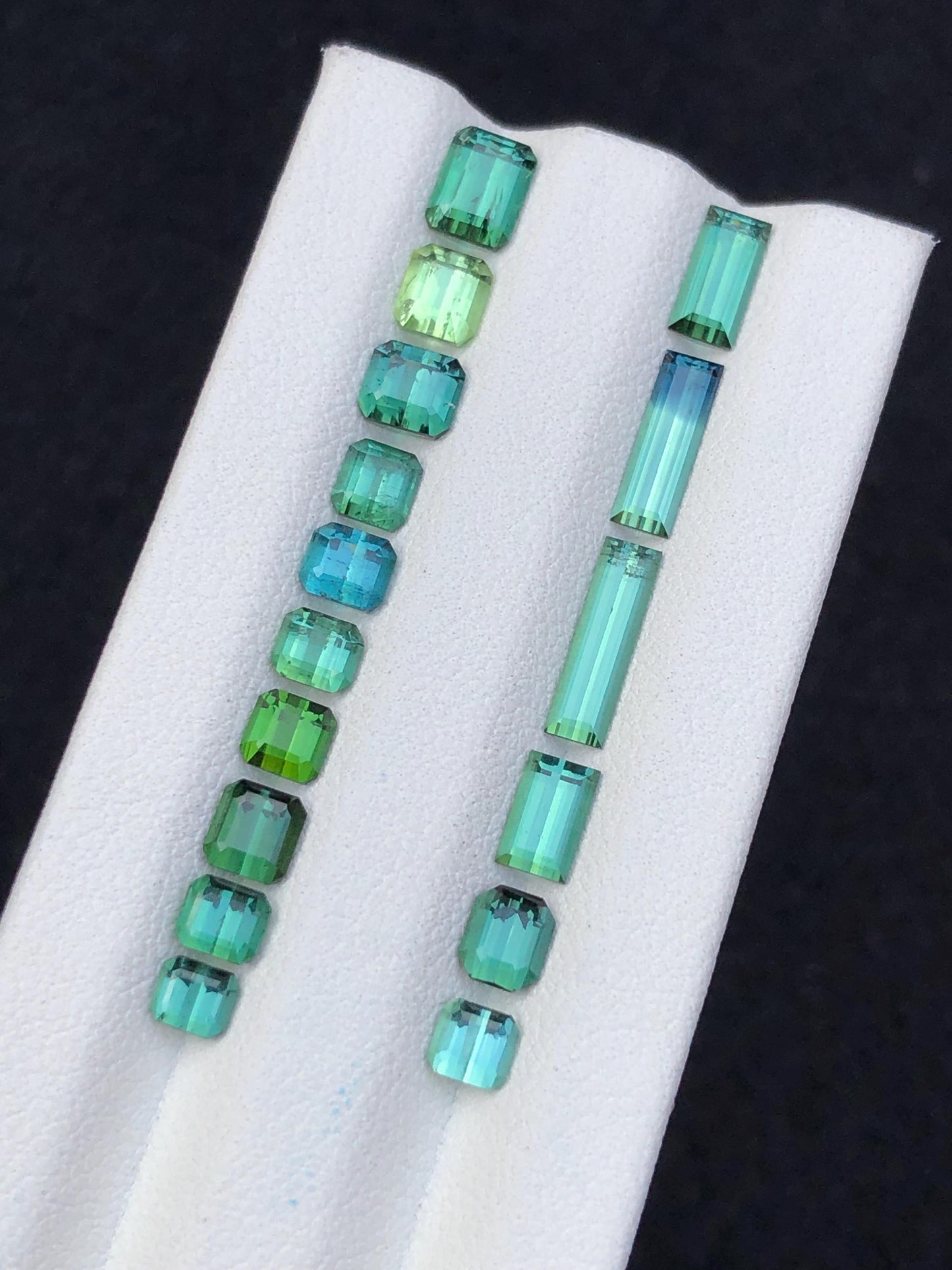 8 carats Green faceted tourmaline lot origin Afghanistan