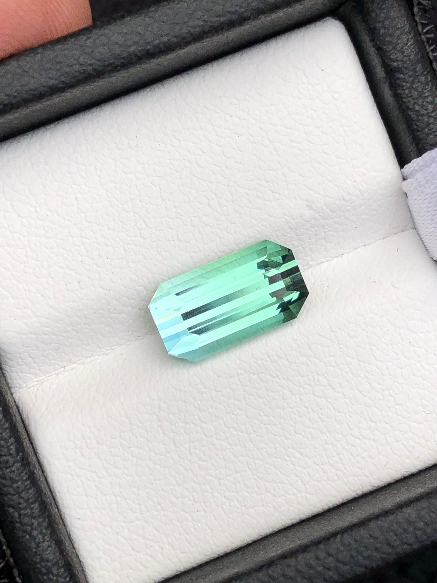 Green Tourmaline Faceted 2.95 ct - Natural Gemstone for Jewelry from Afghanistan