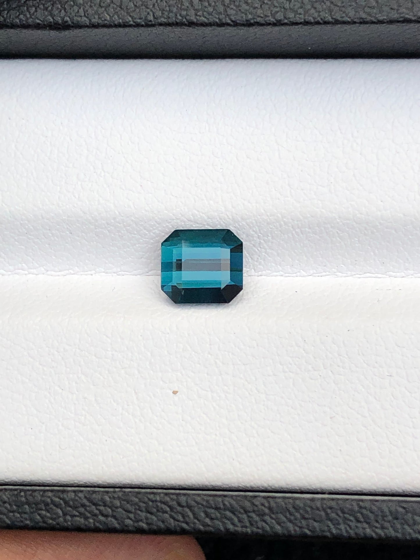 Indicolite Tourmaline Faceted 1.50 ct - Fine Jewelry Gemstone