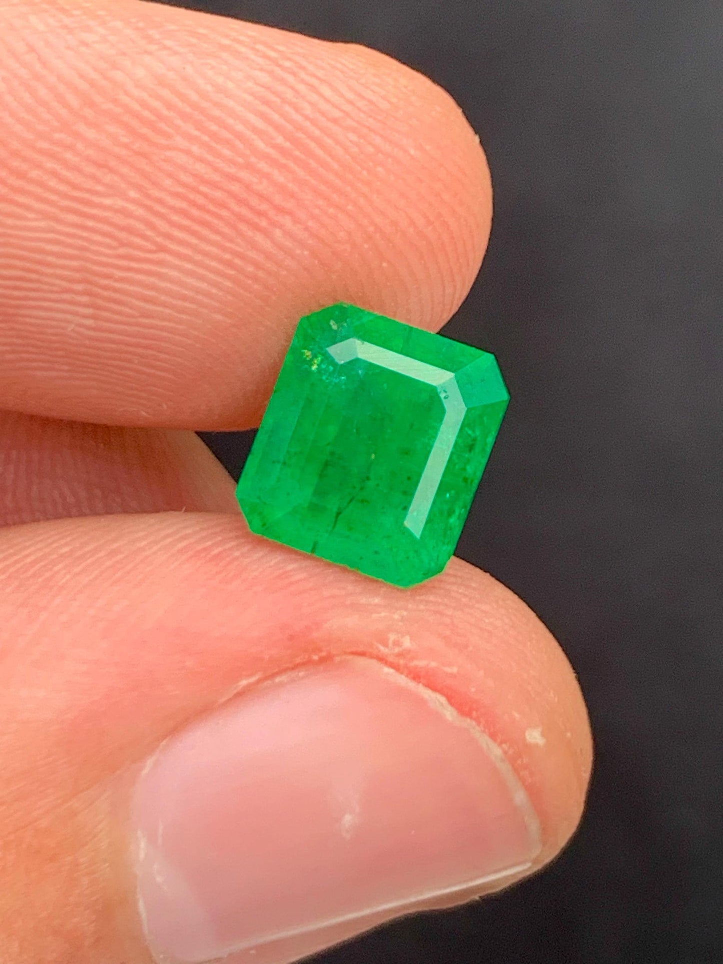 Emerald Faceted 2.40 ct - Natural Green Gem from Swat Pakistan