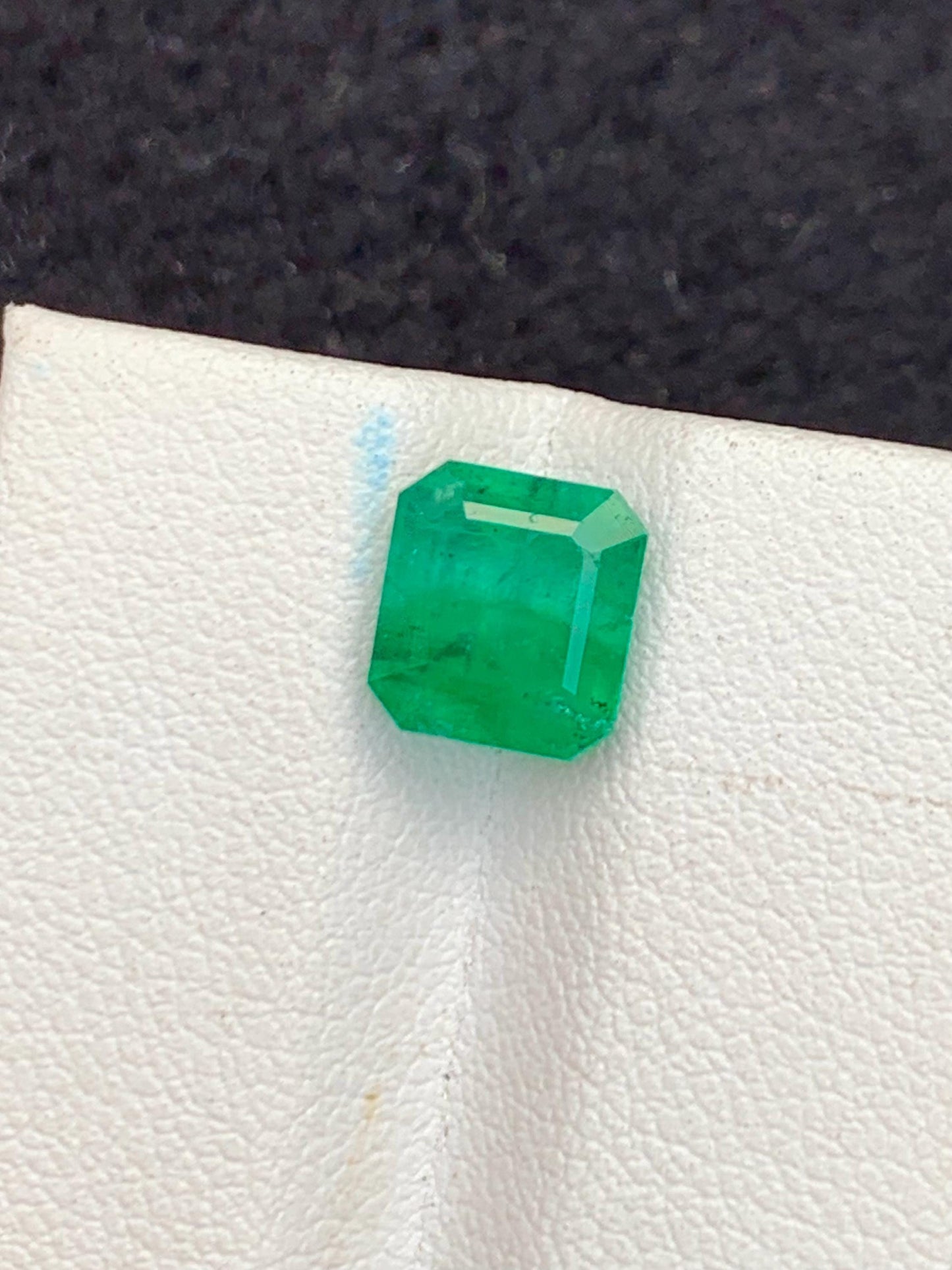 Emerald Faceted 2.75 ct - Swat Mine Gemstone for Jewelry