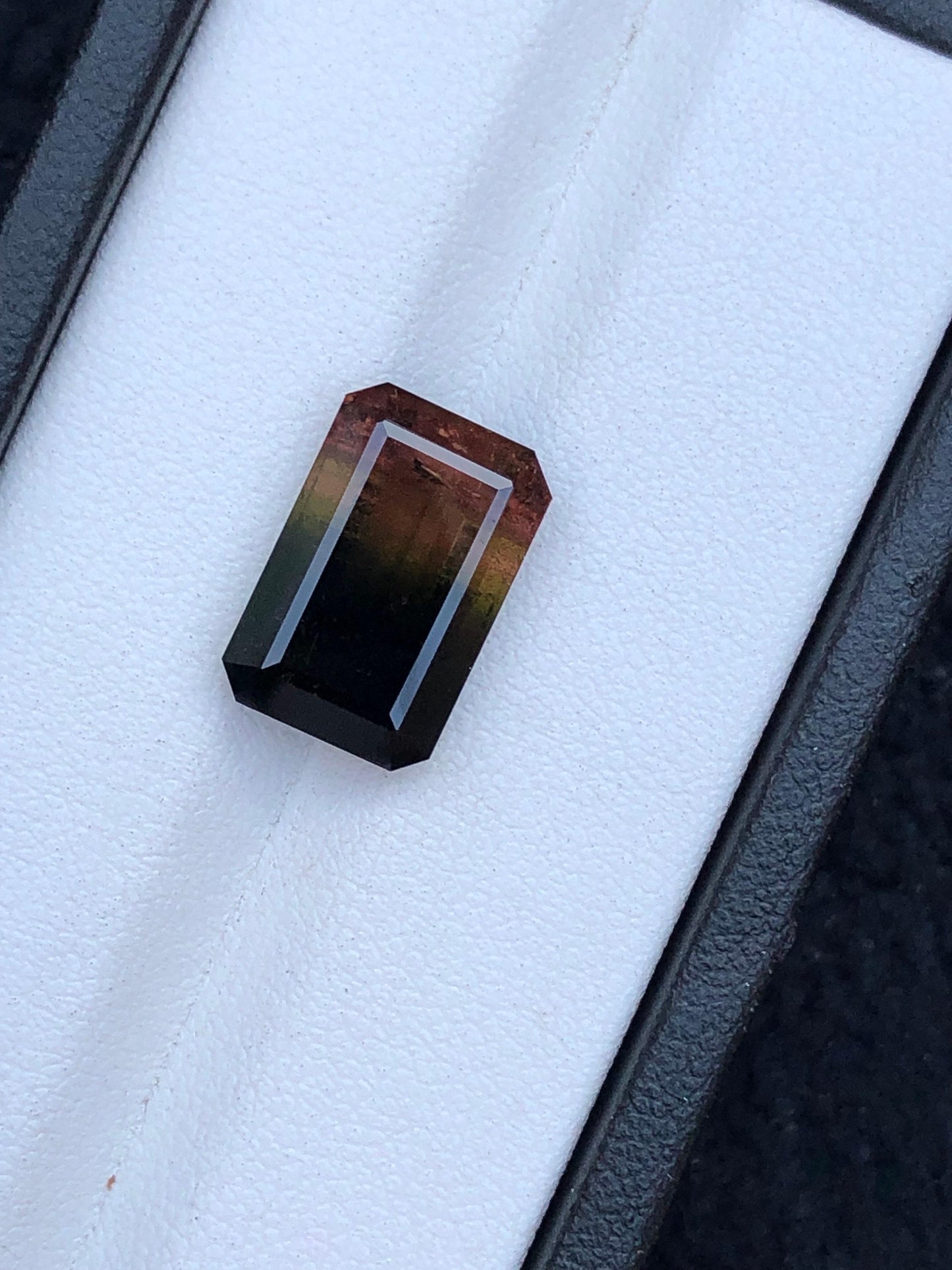 Bi Colour Tourmaline Faceted 8.55 ct - Natural Gemstone for Jewelry