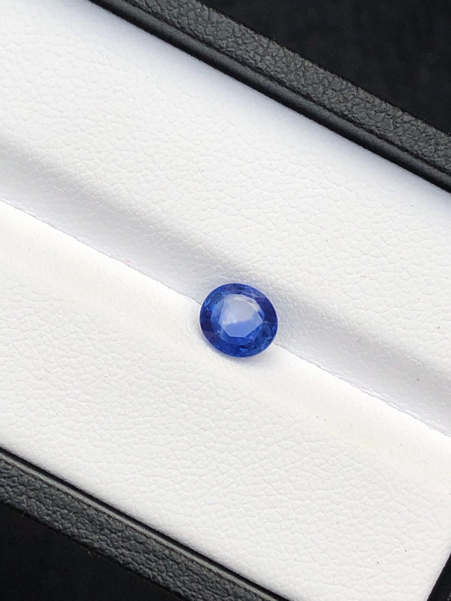 Bi colour Sapphire 0.95 ct - Fine Jewelry Gemstone