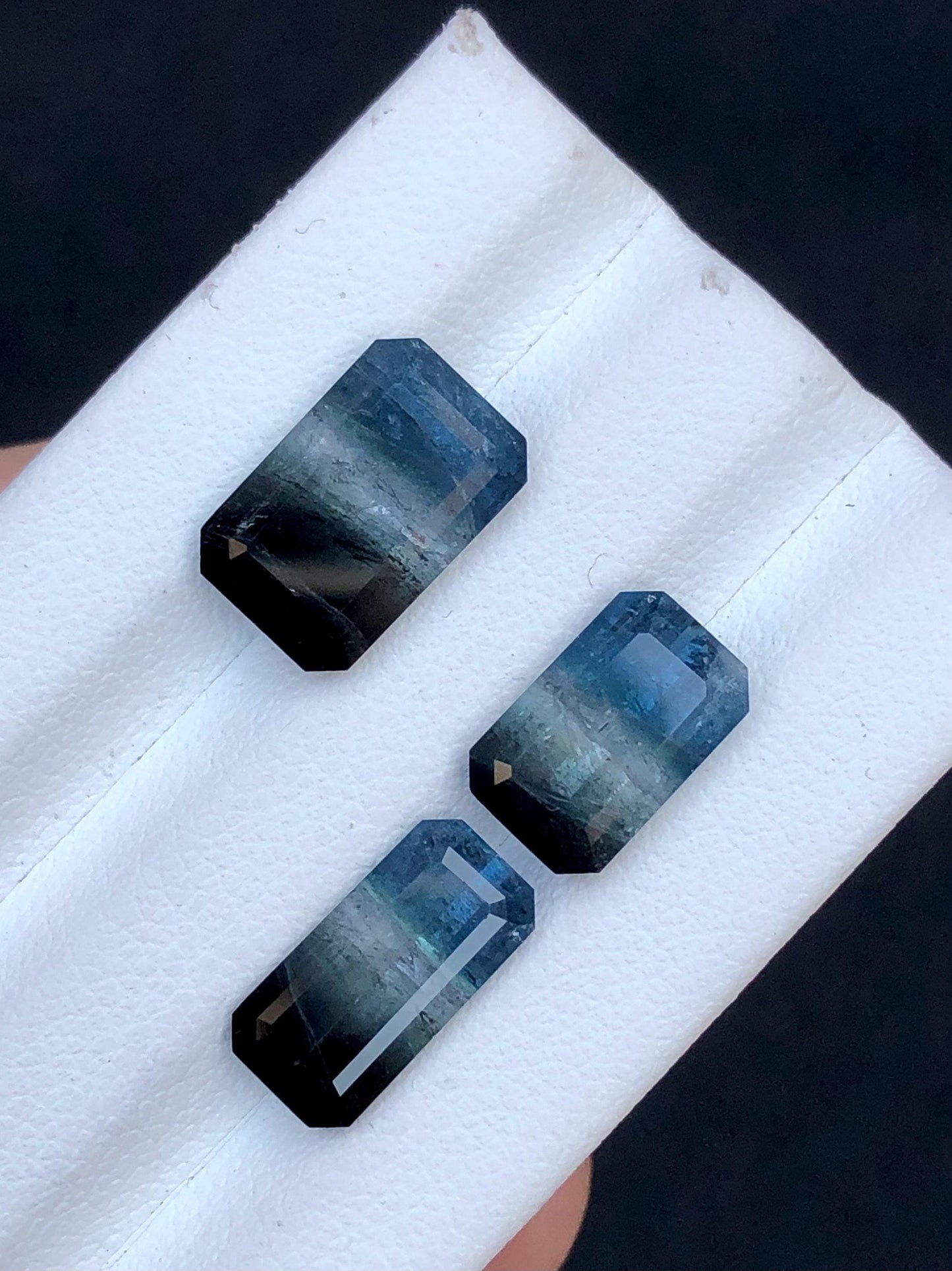 Bi colour Tourmaline Faceted 11 ct - Natural Loose Gemstone