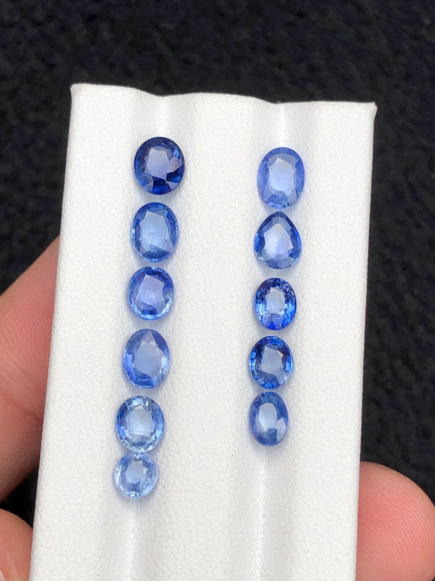 Sapphire Faceted Lot 8.10 ct - Loose Gemstone Parcel