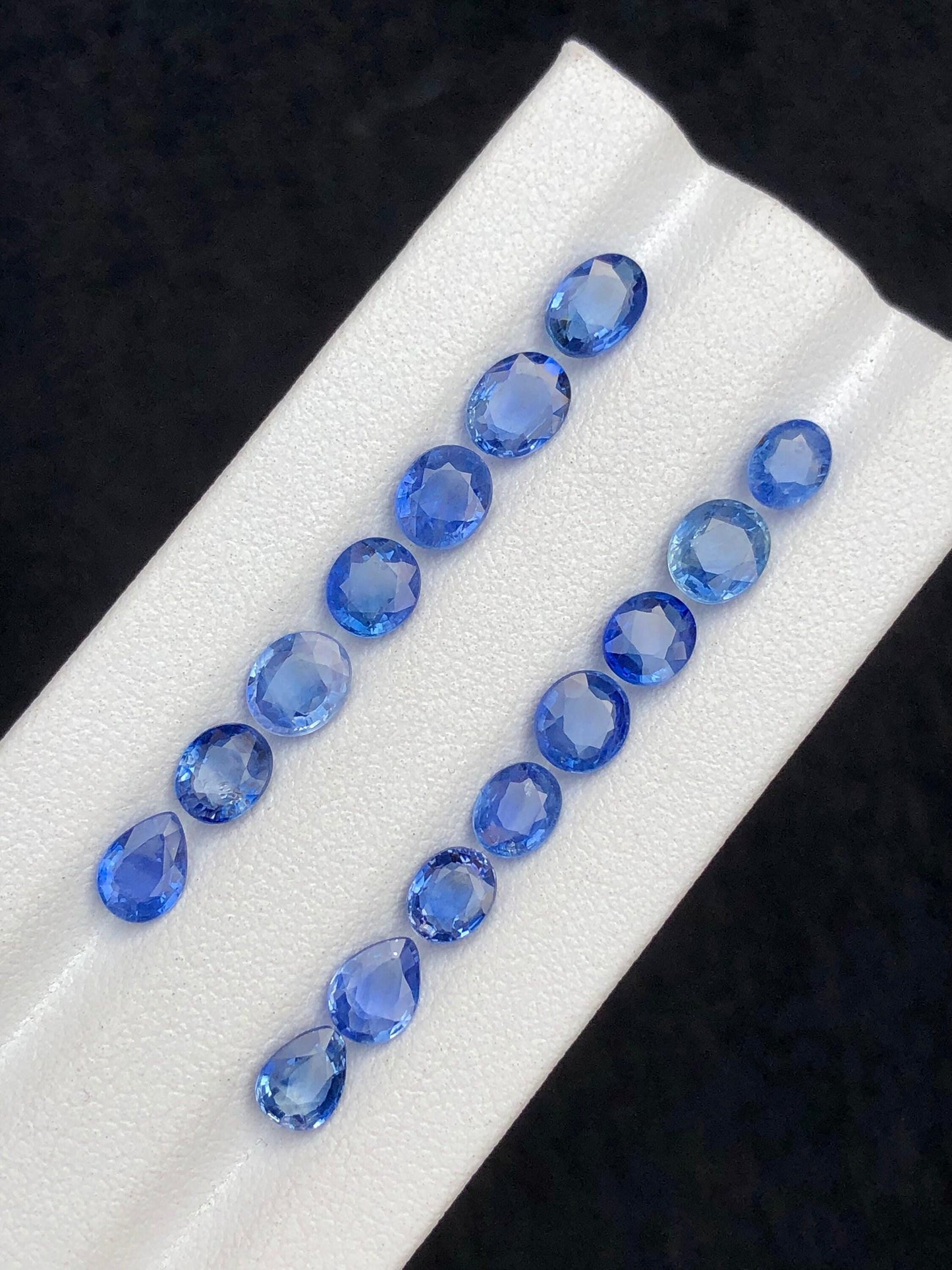 Sapphire Faceted Lot 10.20 ct - Loose Gemstone Parcel