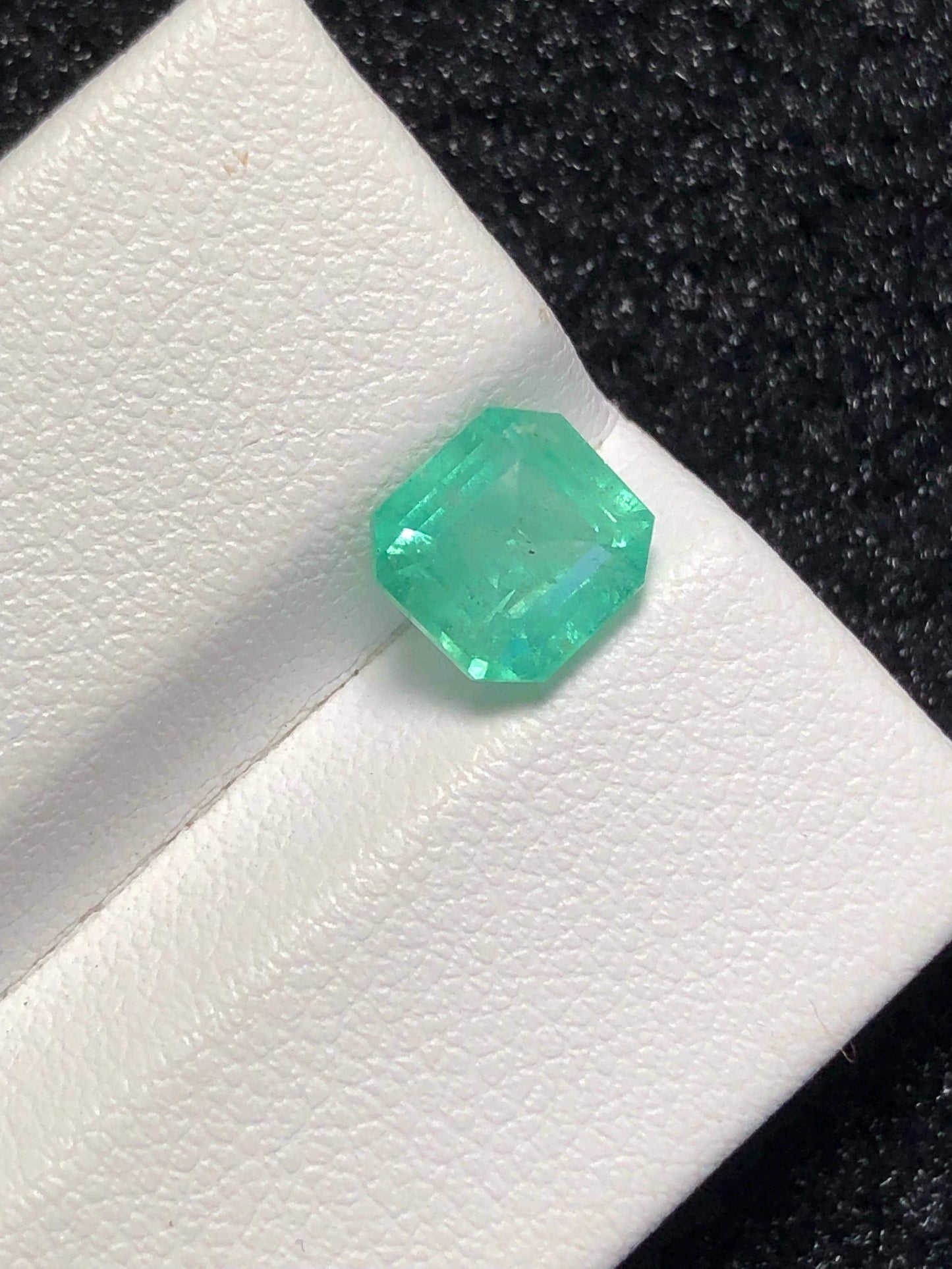 Emerald Faceted 1.75 ct - Panjsher Mine Afghanistan
