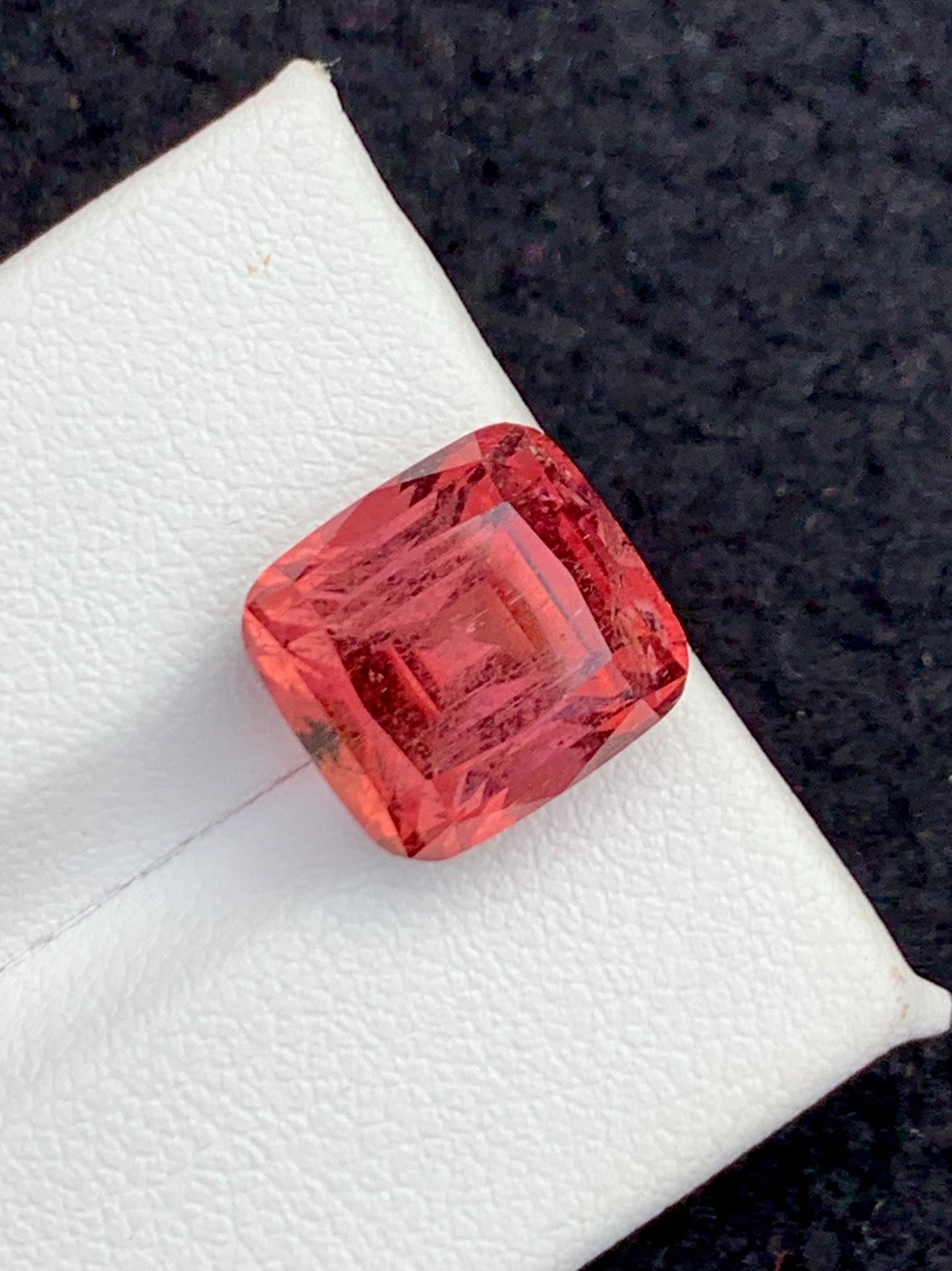 Peachy Red Tourmaline Faceted 7.85 ct - Statement Jewelry Accent