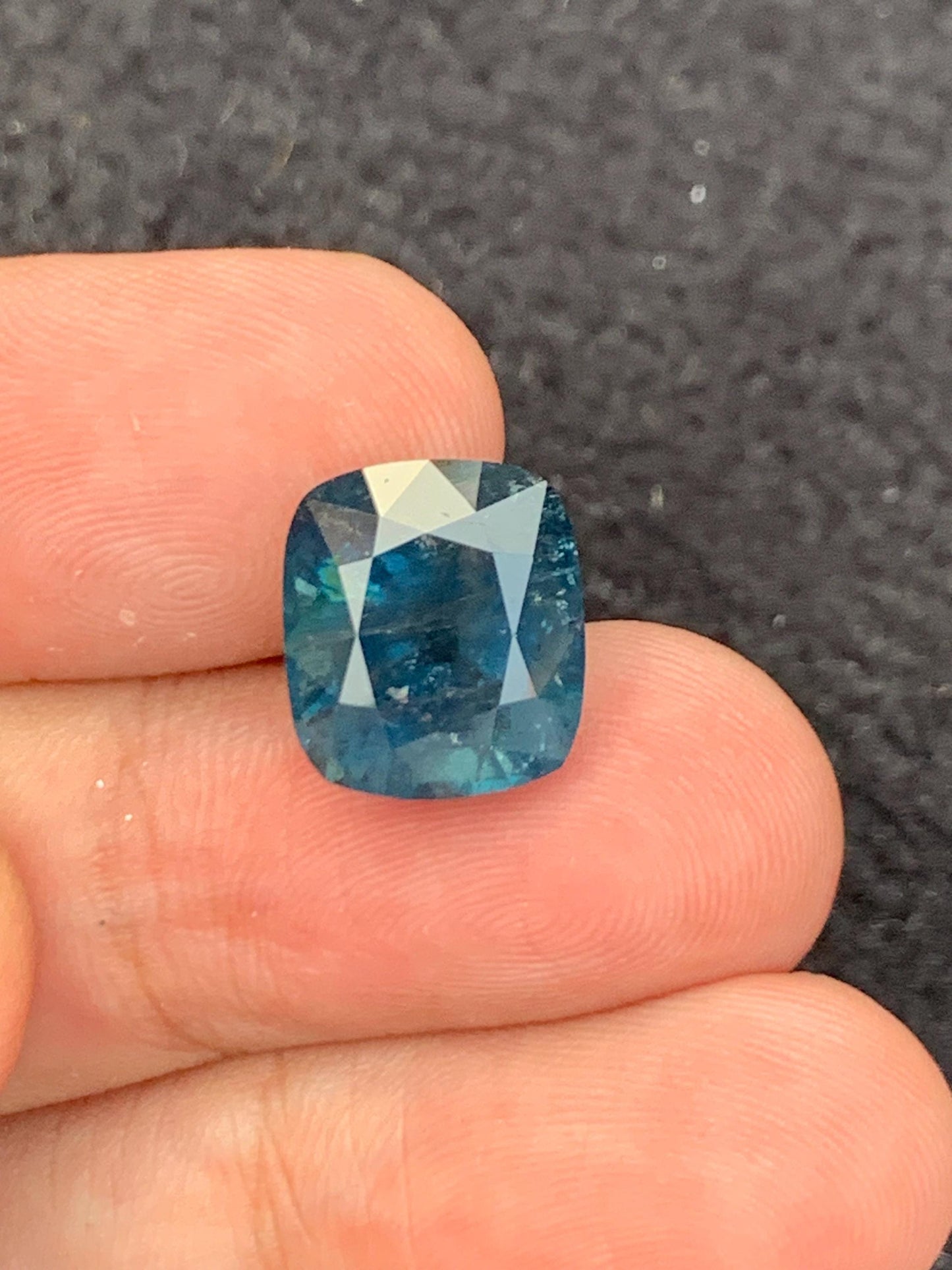 Indicolite Tourmaline Faceted 8.30 ct - Collector Jewelry Stone