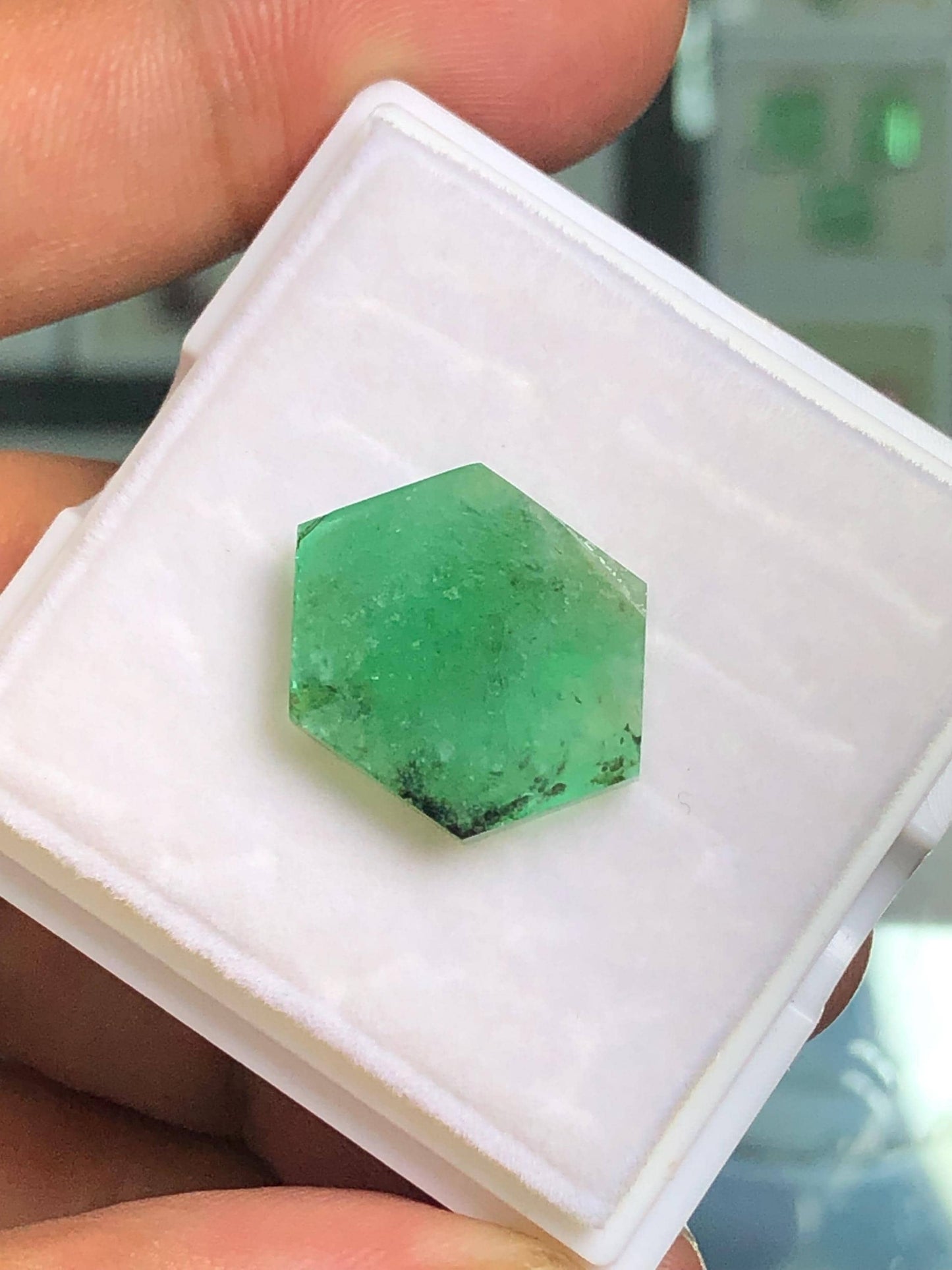 Emerald Slice 7.95 ct - Panjsher Mines Specimen