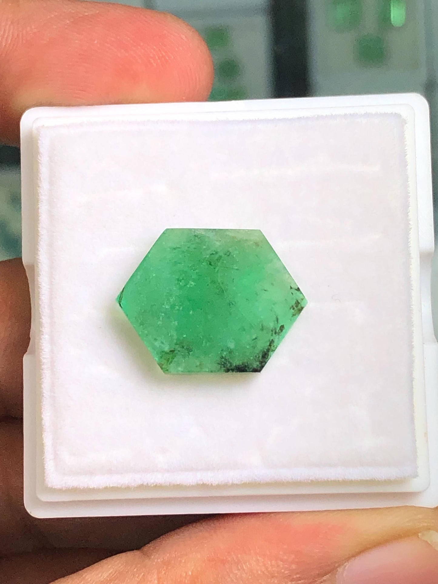 Emerald Slice 7.95 ct - Panjsher Mines Specimen