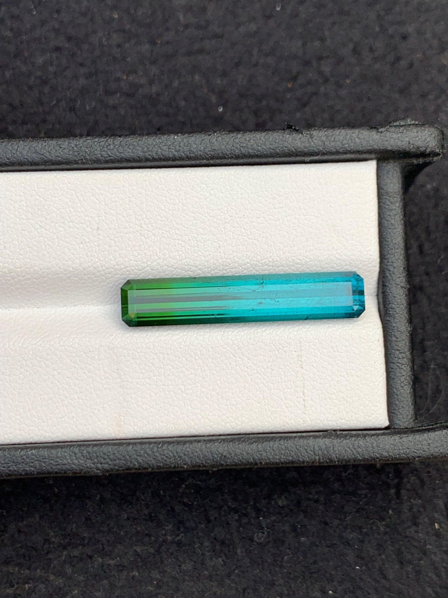 Bi Colour Tourmaline Faceted 8.45 ct - Long Cut Collector Stone