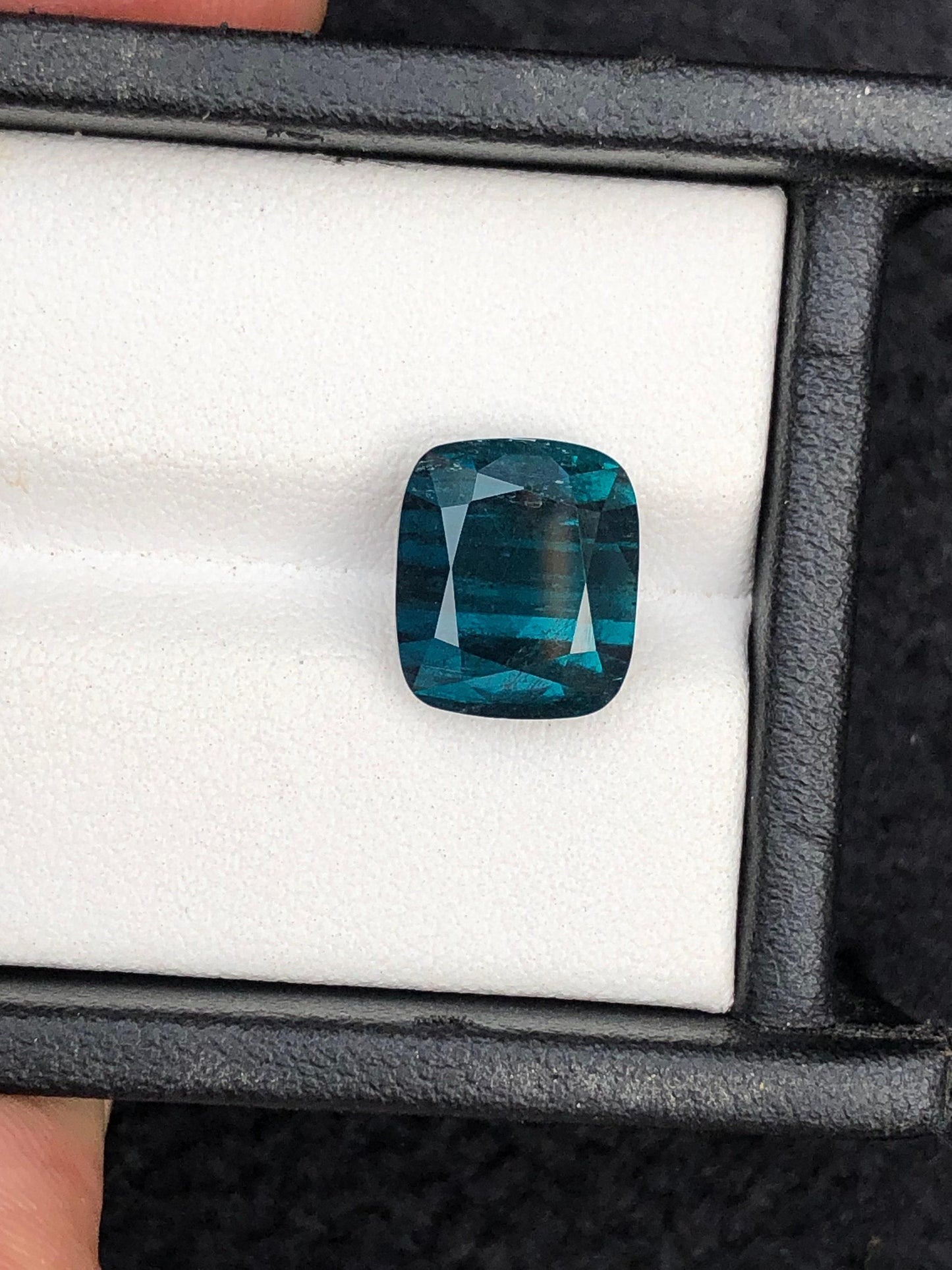 Dark Blue Tourmaline Faceted 6.30 ct - Fine Engagement Gem
