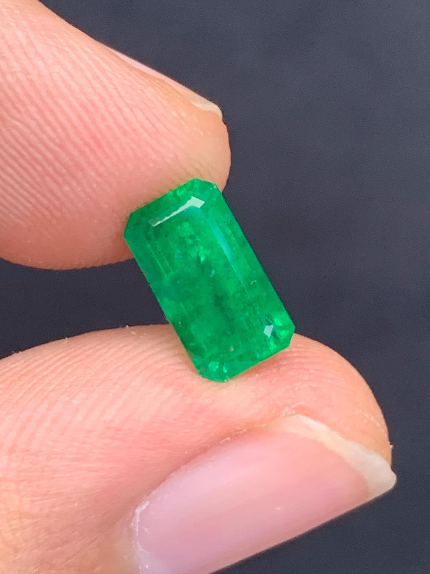 Emerald Faceted 1.90 ct - Natural Swat Mine Emerald