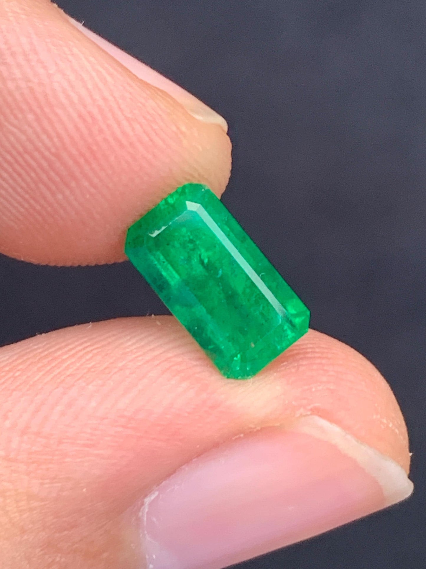 Emerald Faceted 1.90 ct - Natural Swat Mine Emerald
