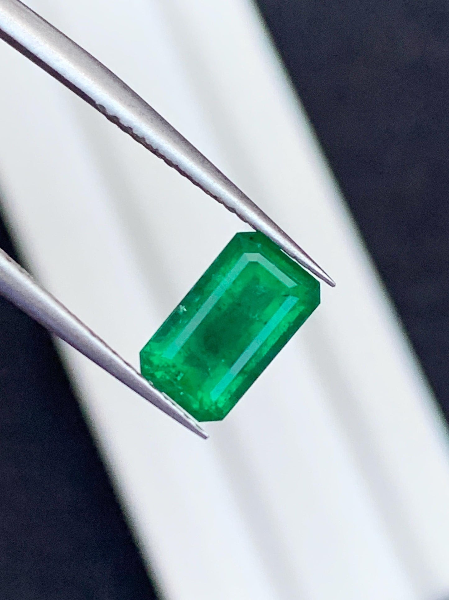 Emerald Faceted 2.35 ct - Swat Mine Fine Emerald