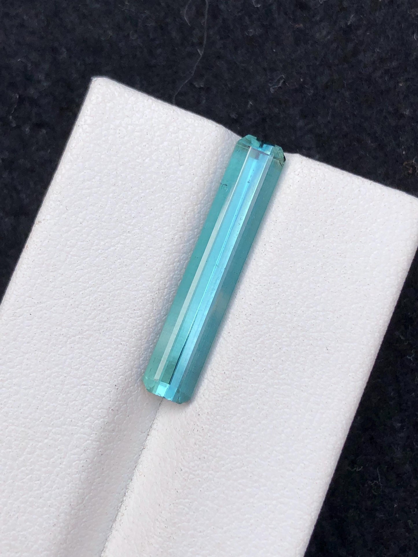 Neon Blue Tourmaline Faceted 4.50 ct - Natural Afghan Highlight