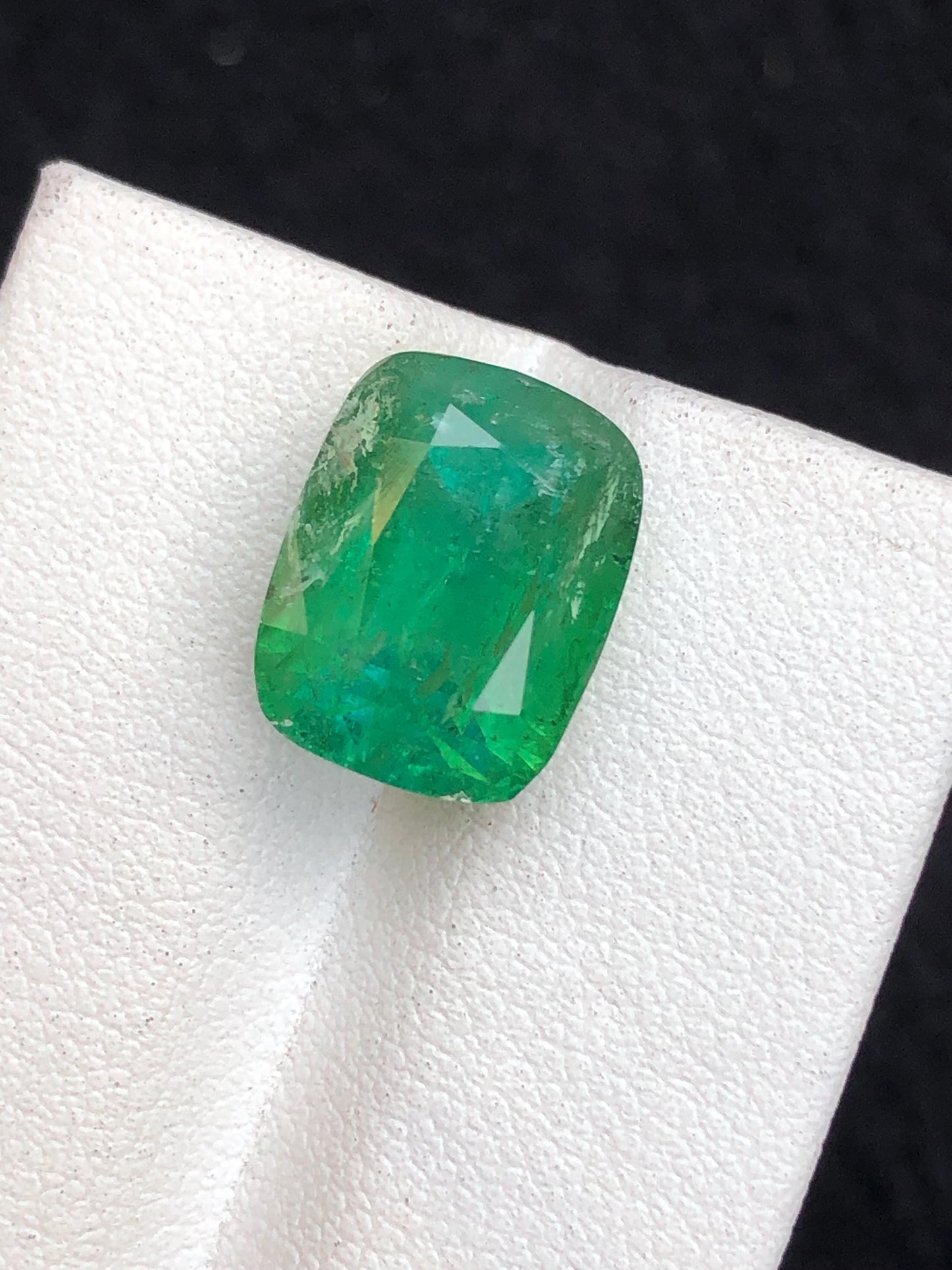 Green Tourmaline Faceted 8.70 ct - Natural Gem for Statement Ring