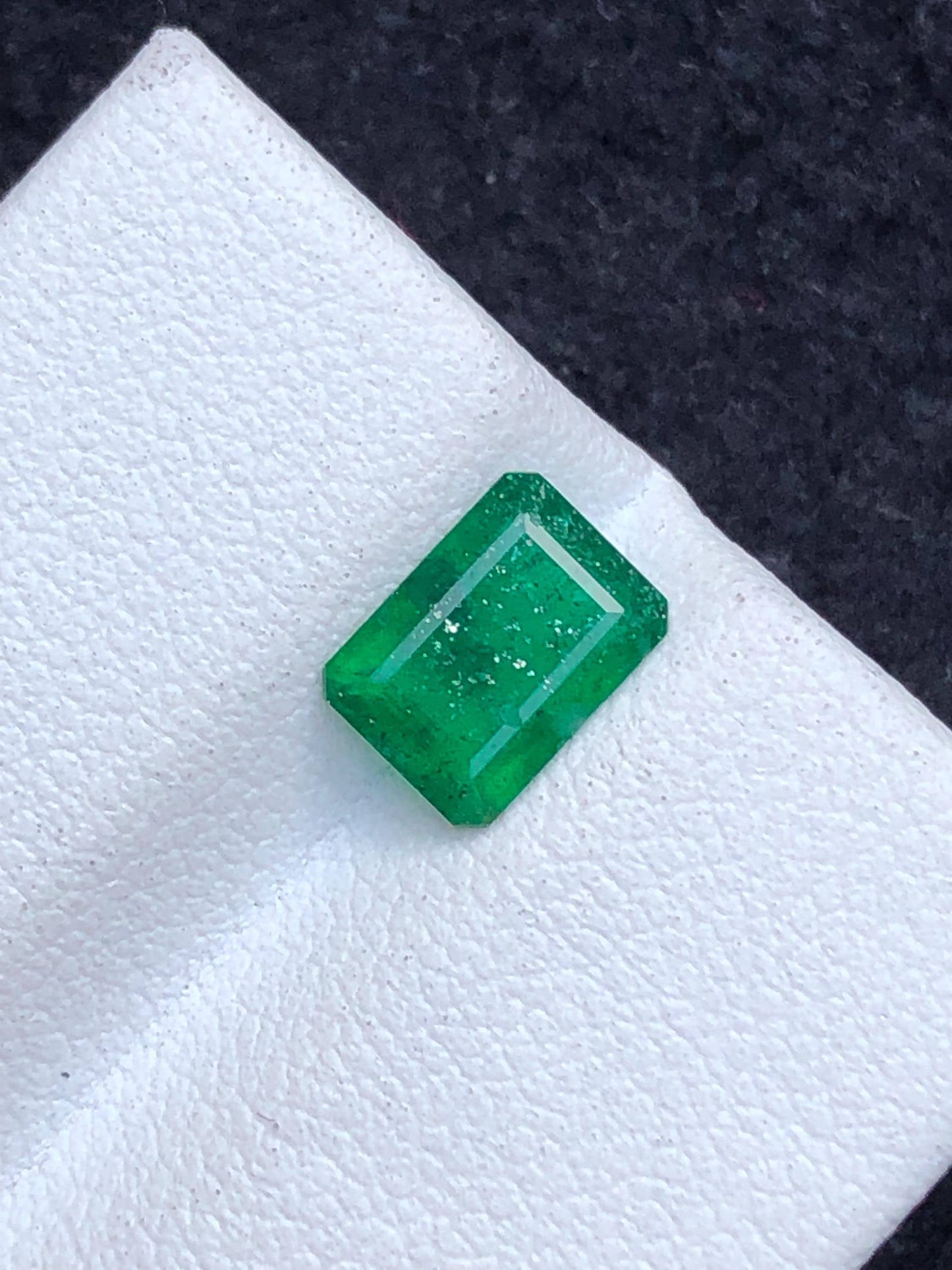 Emerald Faceted 1 ct - Swat Pakistan Gem for Engagement Jewelry