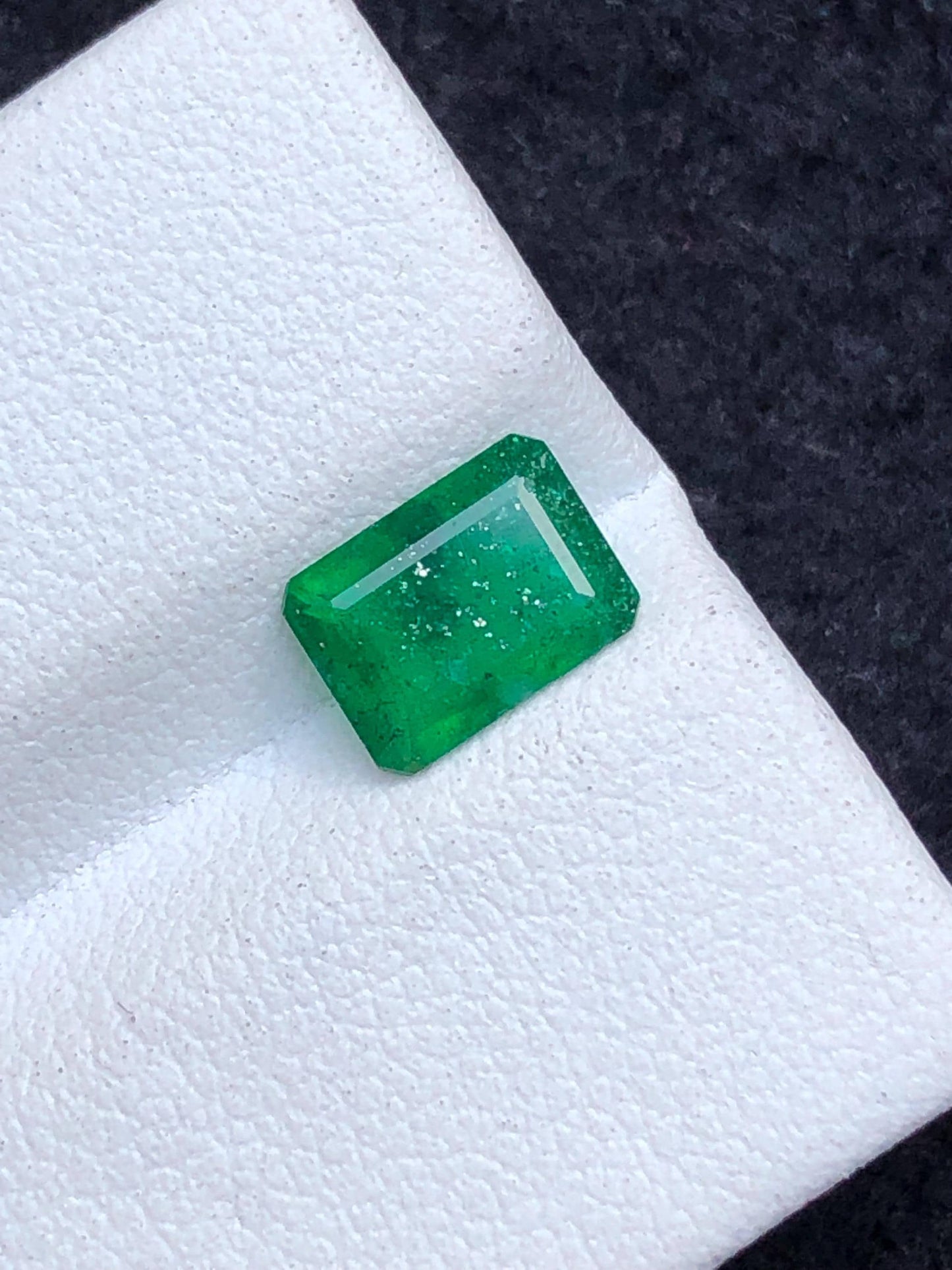 Emerald Faceted 1 ct - Swat Pakistan Gem for Engagement Jewelry