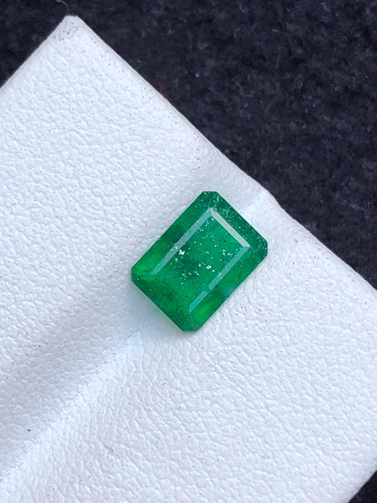 Emerald Faceted 1 ct - Swat Pakistan Gem for Engagement Jewelry