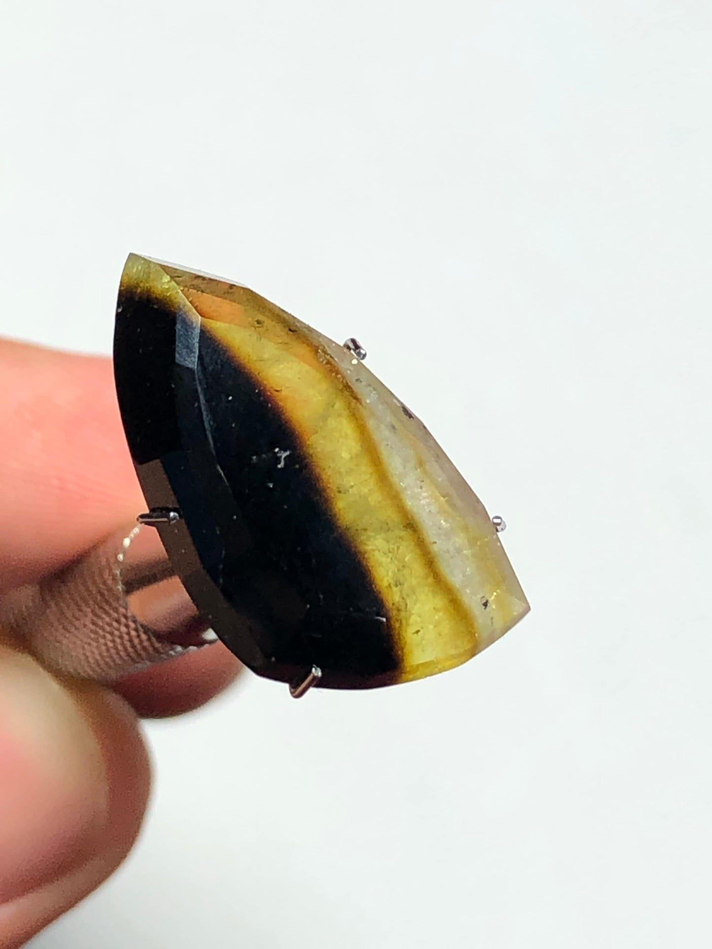 Bi colour tourmaline rose cut 11 carat natural origin Afghanistan