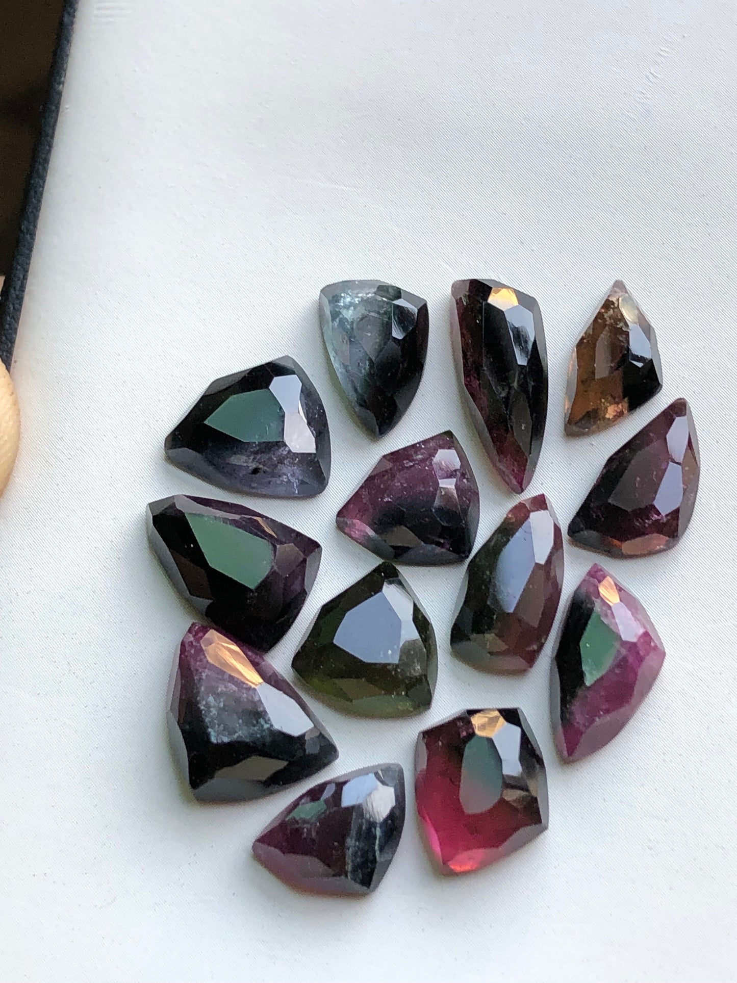 38.55 carats bi colour tourmaline rosecuts flat back natural origin Afghanistan