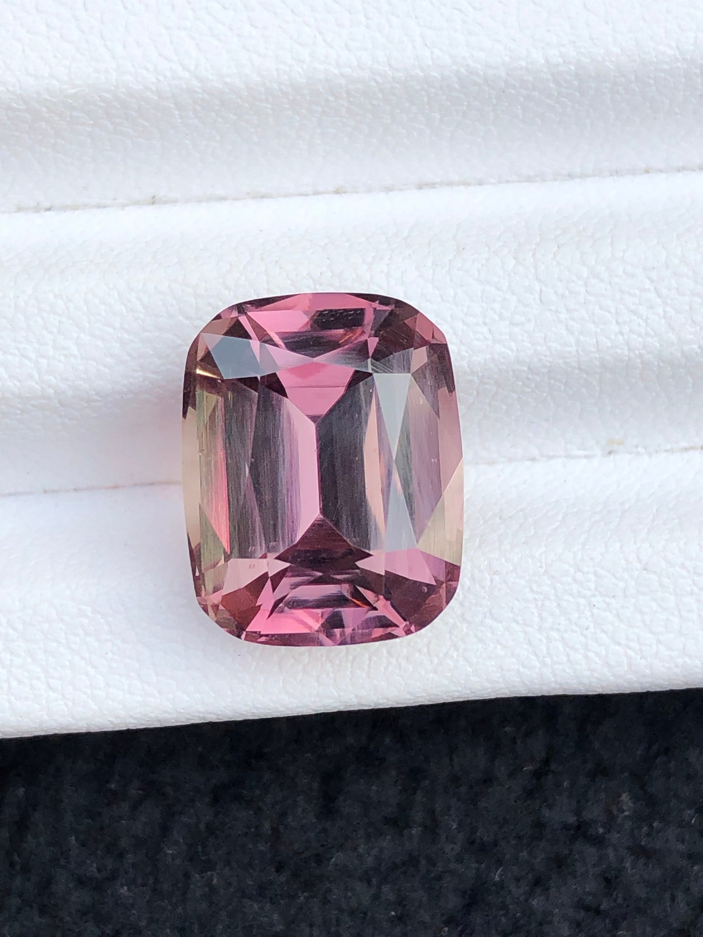 10.55 carat top quality rare purplish pink daispore from Afghanistan Goshta ragha mine very rare gemstone Gia certified