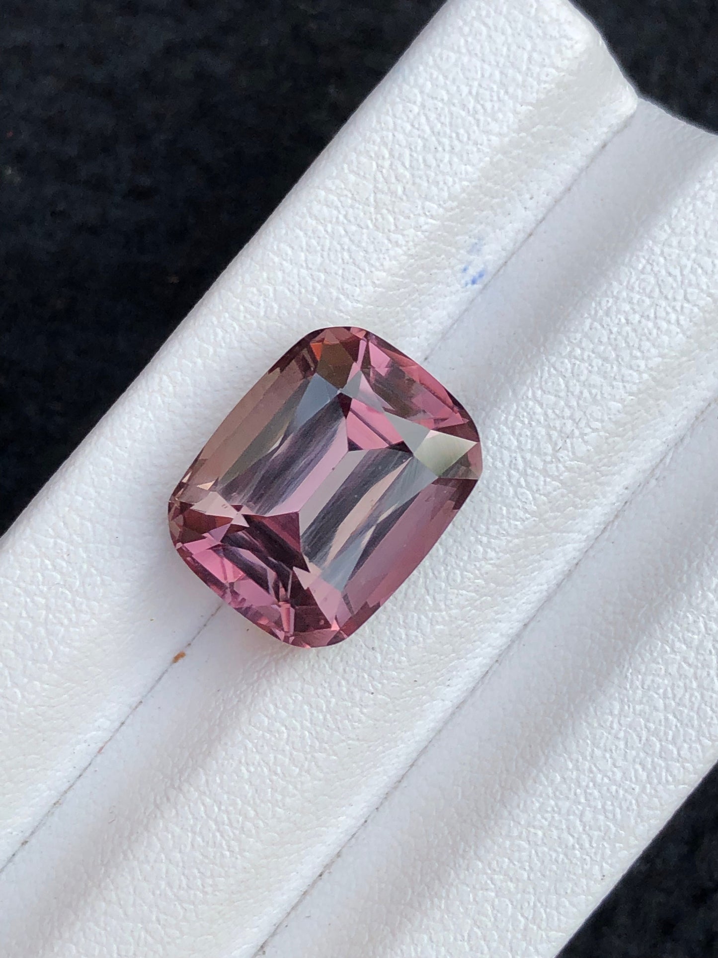 10.55 carat top quality rare purplish pink daispore from Afghanistan Goshta ragha mine very rare gemstone Gia certified