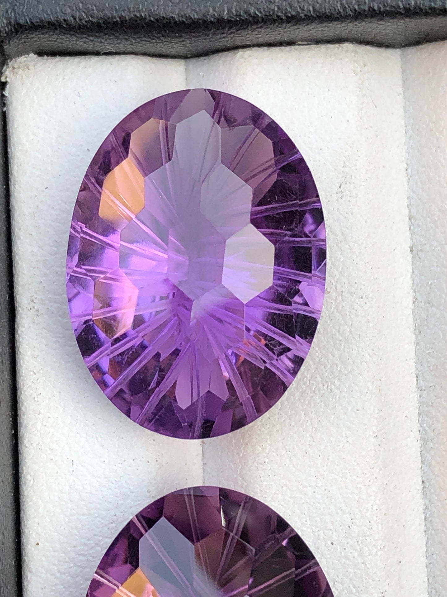 137 carats stunning natural faceted Amethyst lot available laser cut size:22mm to 24mm