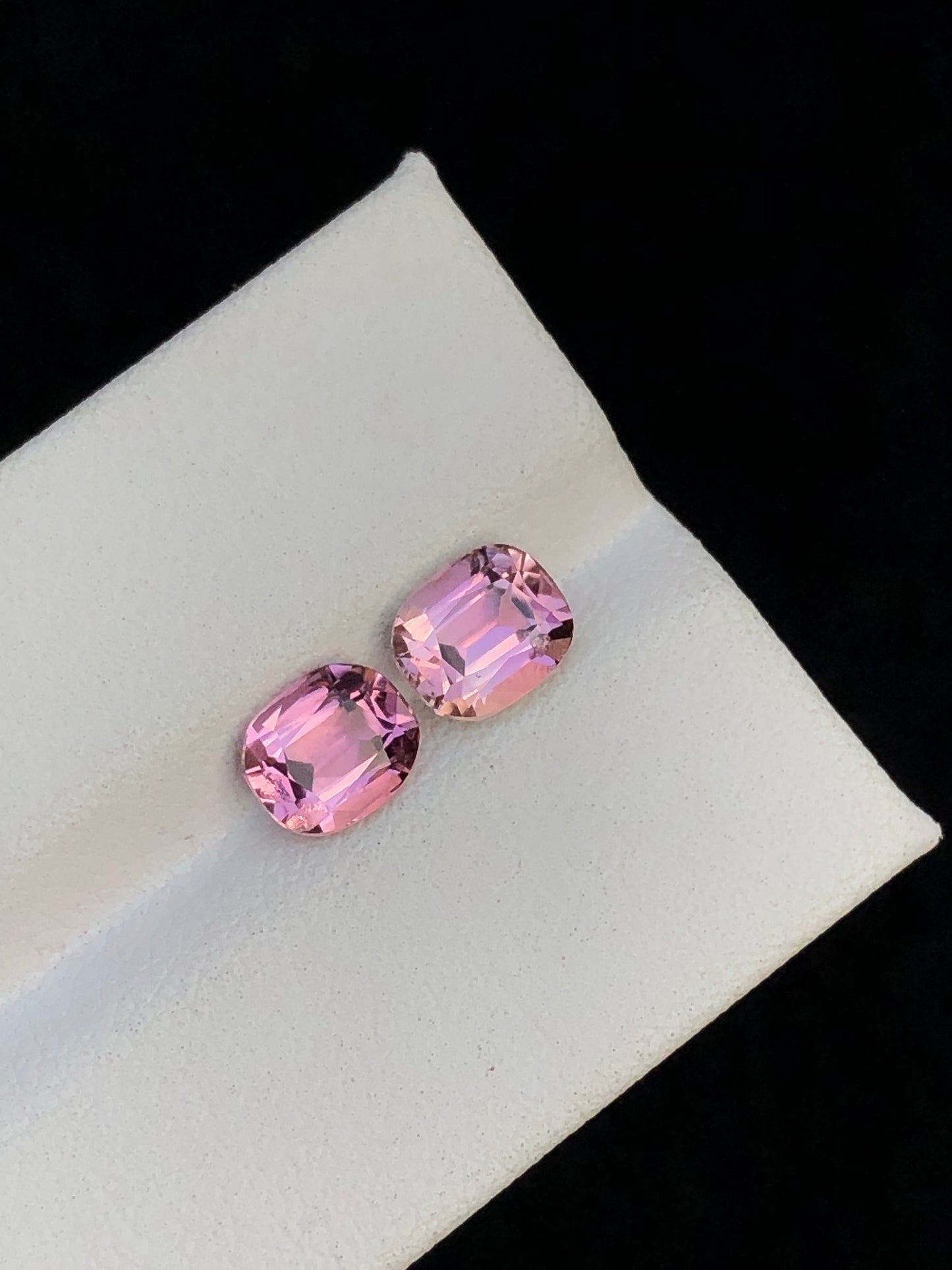 Pink tourmaline pair natural 2.50 carats cushion cut loose gemstone perfect for earrings.