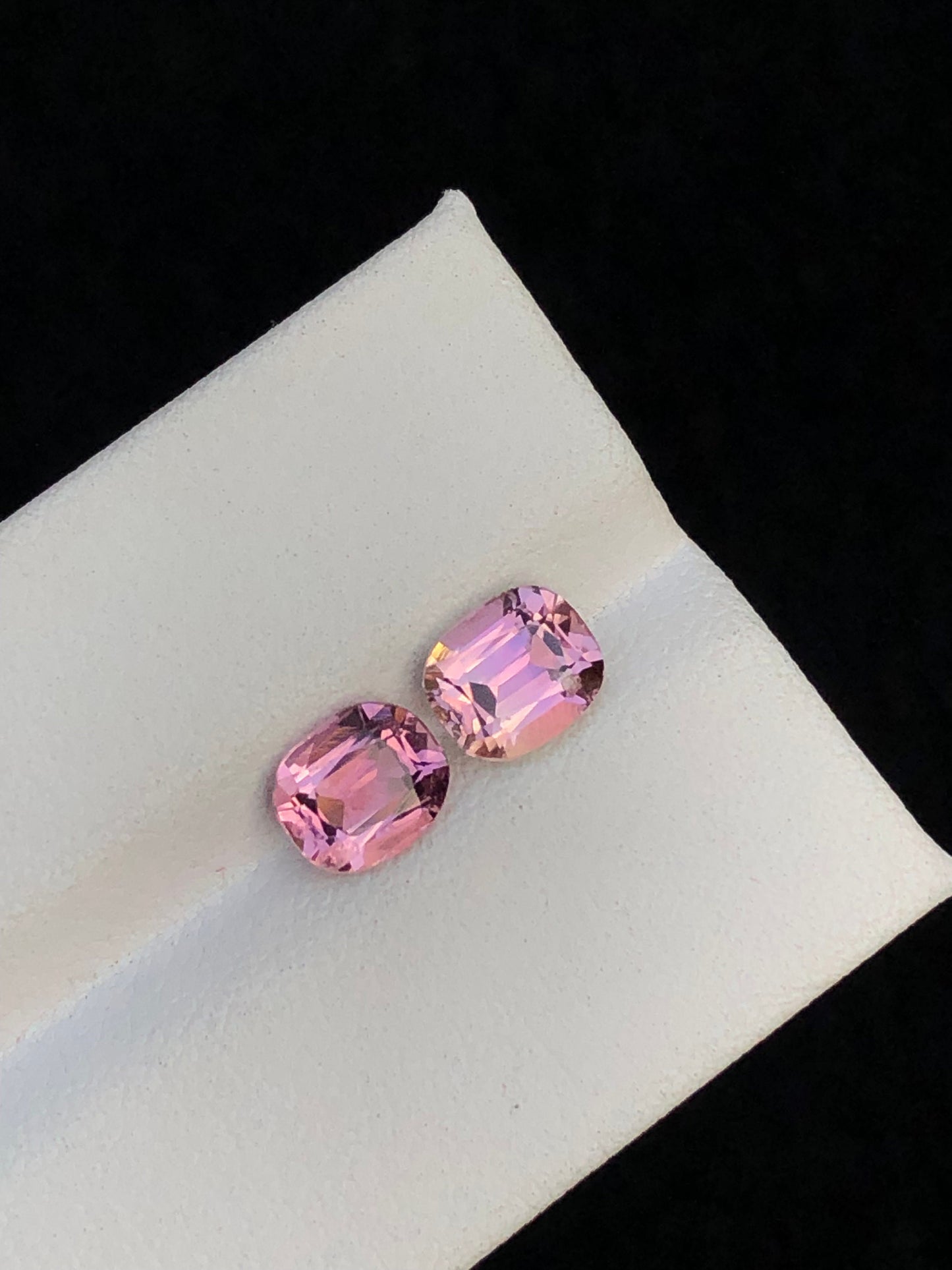 Pink tourmaline pair natural 2.50 carats cushion cut loose gemstone perfect for earrings.