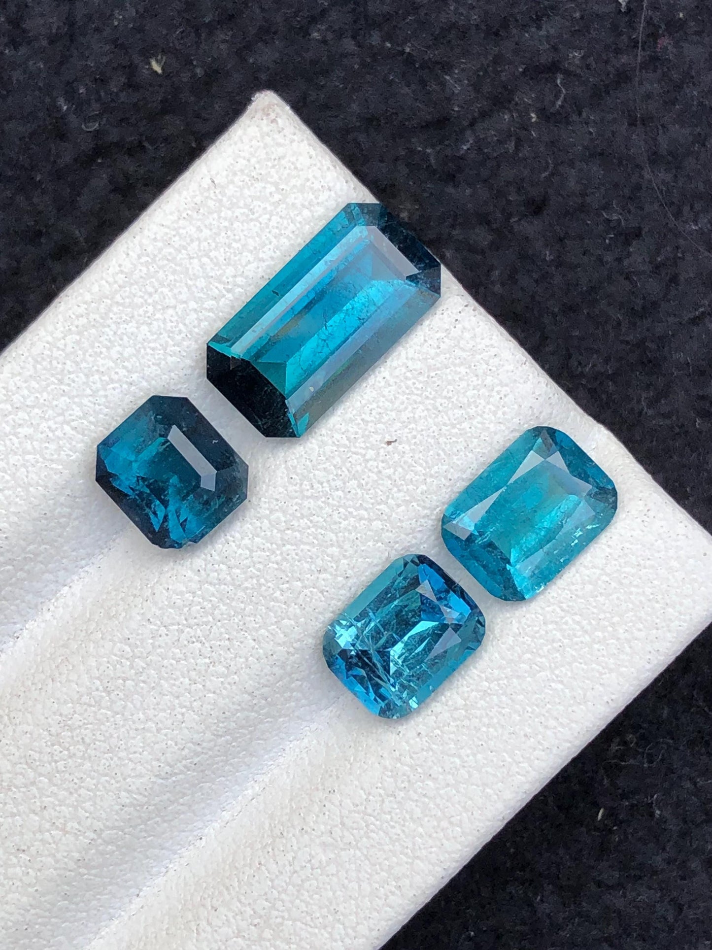 6.40 CTs blue tourmaline faceted lot natural