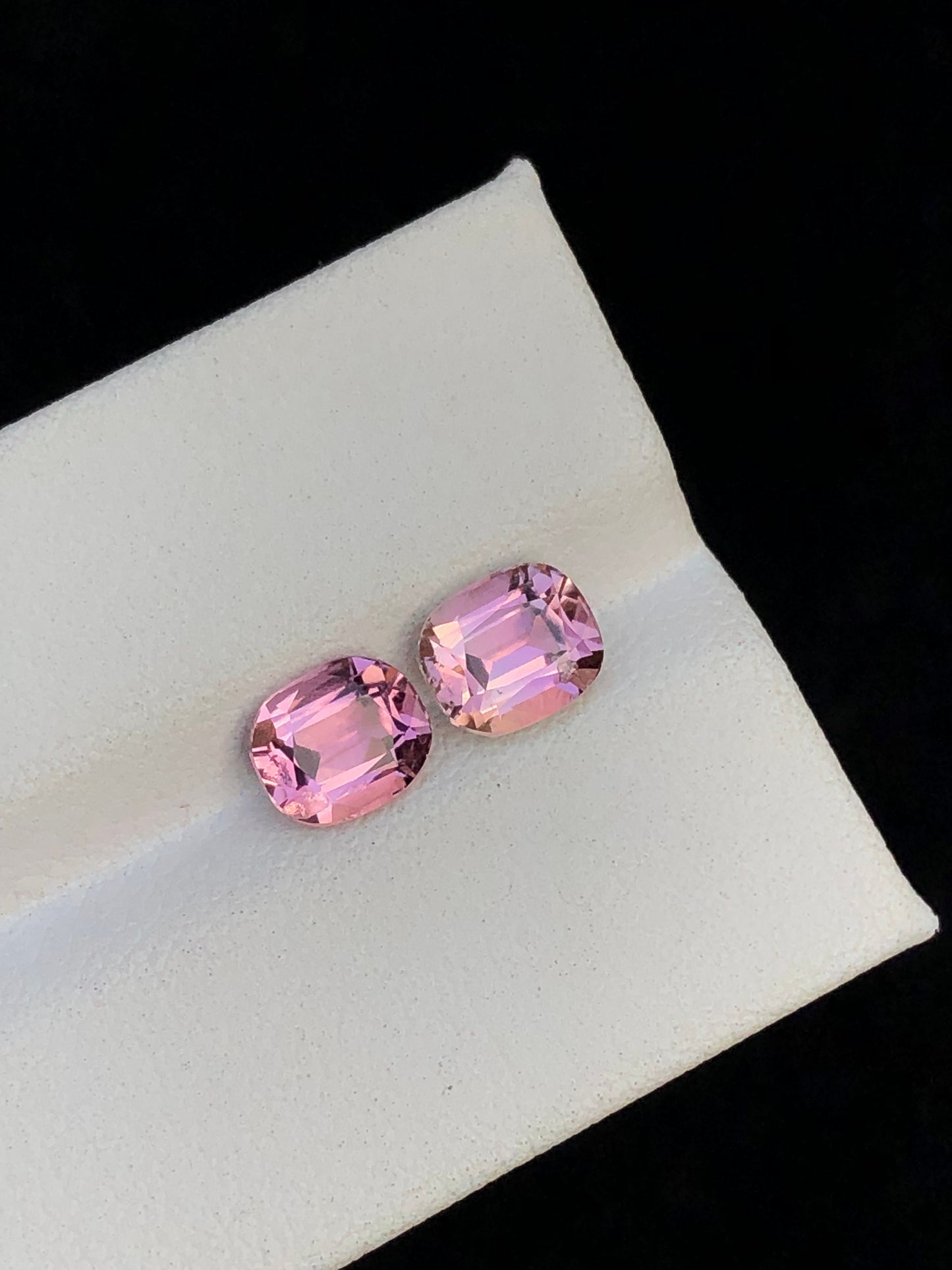 Pink tourmaline pair natural 2.50 carats cushion cut loose gemstone perfect for earrings.