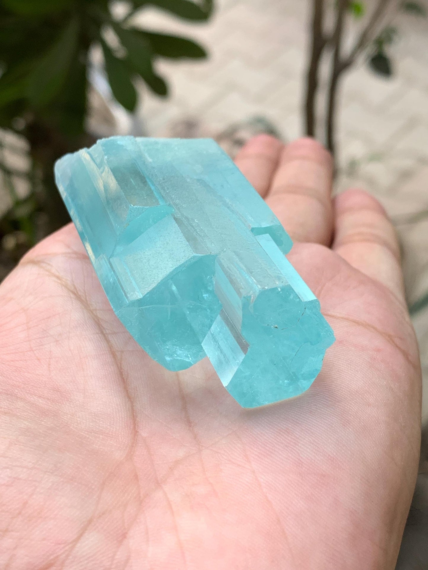 90 grams natural blue aquamarine crystal