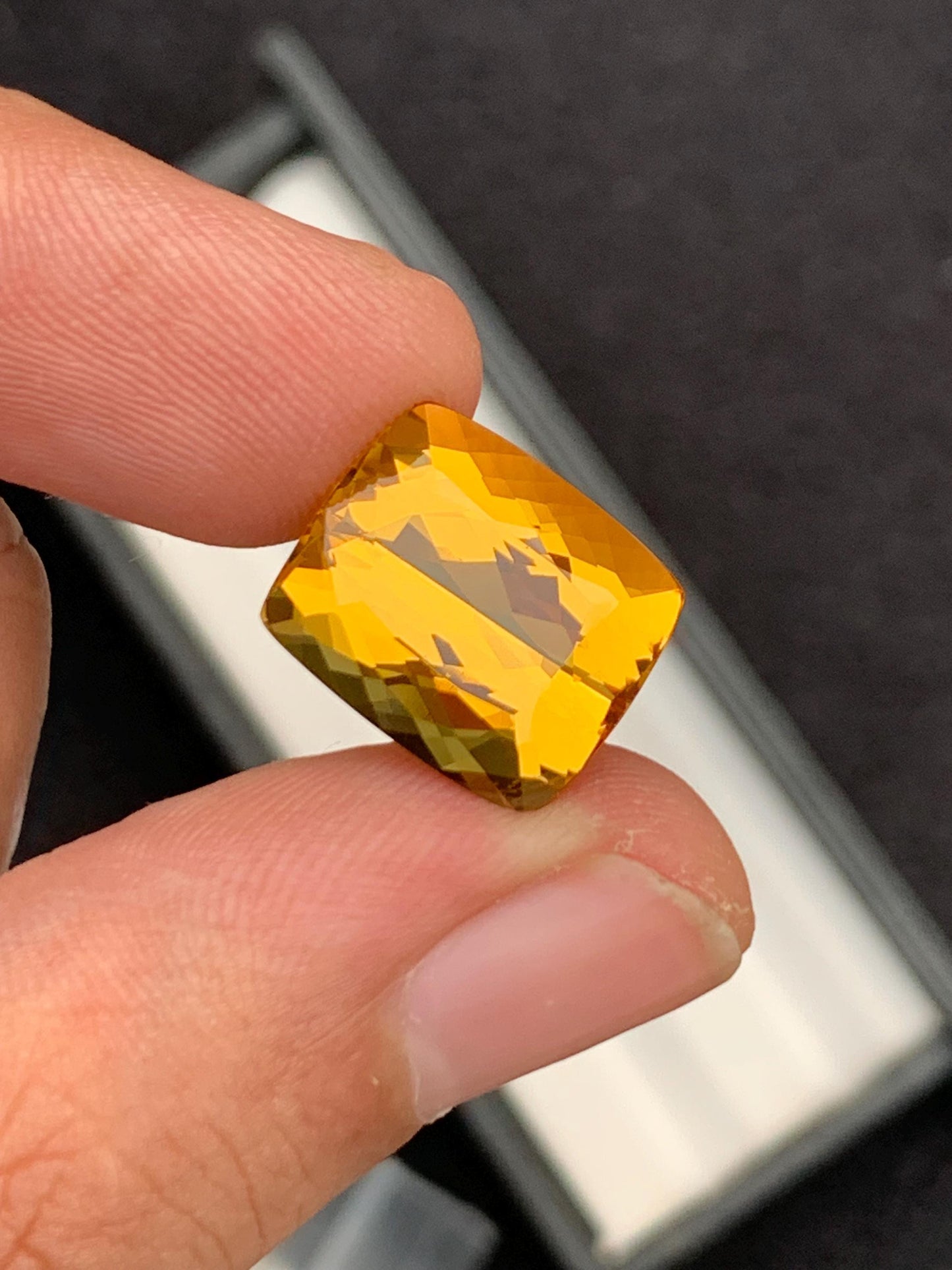 9.70 CTs Golden beryl faceted loupe clean