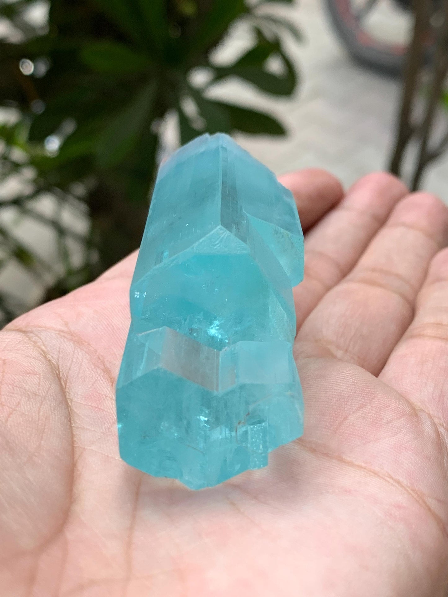 90 grams natural blue aquamarine crystal