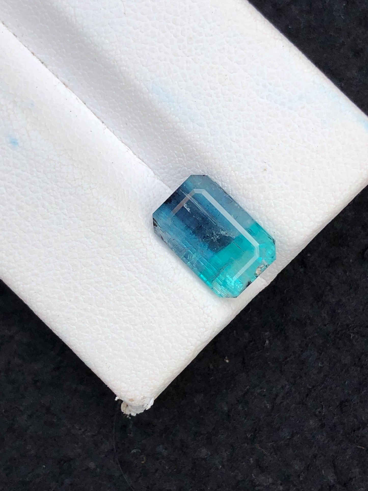 3.55 CTs unique tourmaline natural