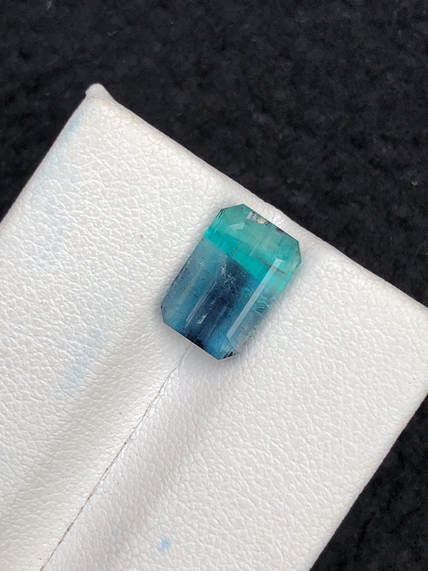 3.55 CTs unique tourmaline natural