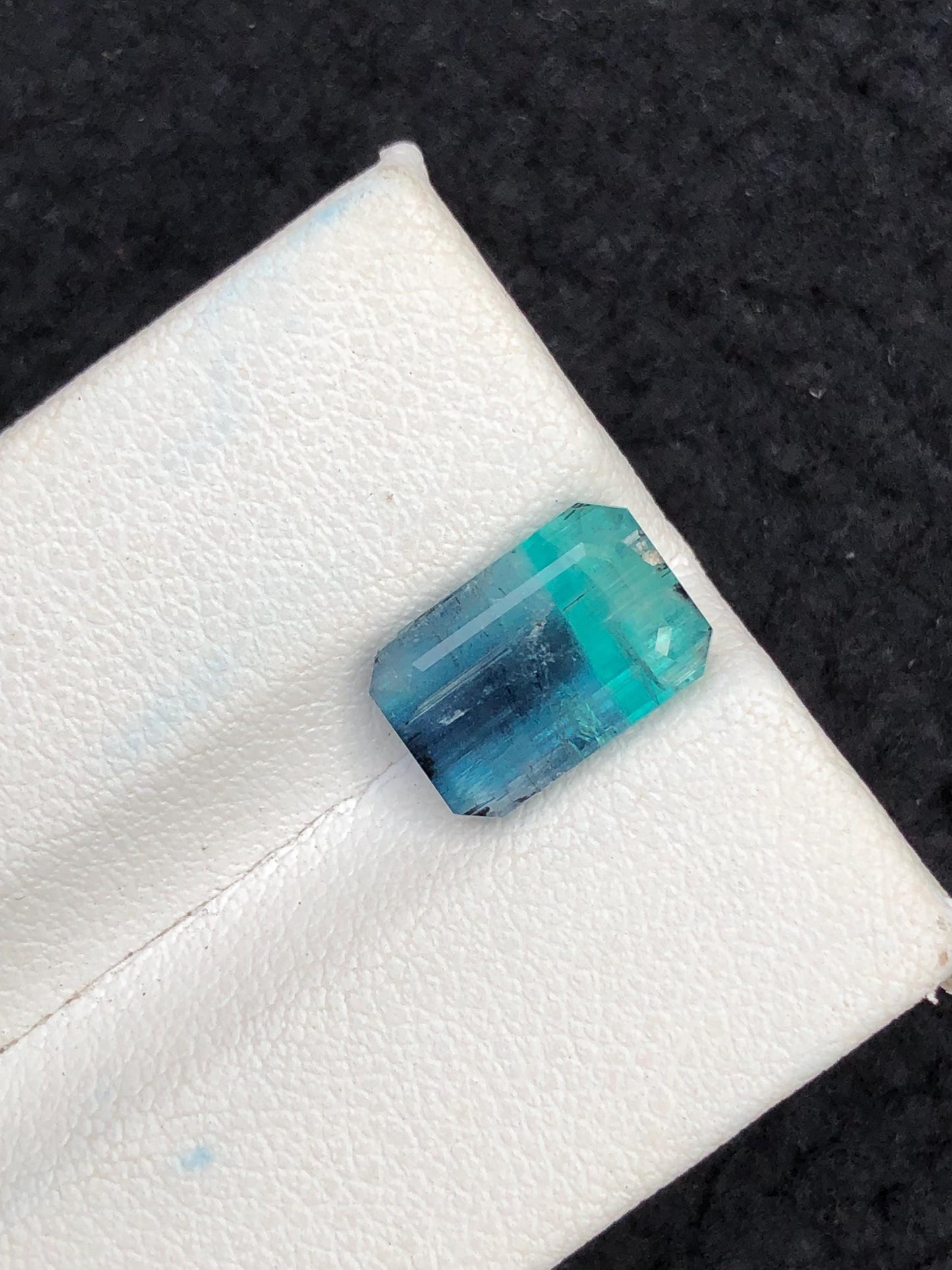 3.55 CTs unique tourmaline natural