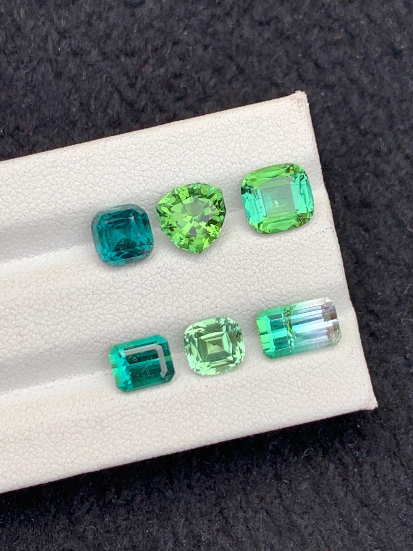 7.50 CTs blue green tourmaline lot