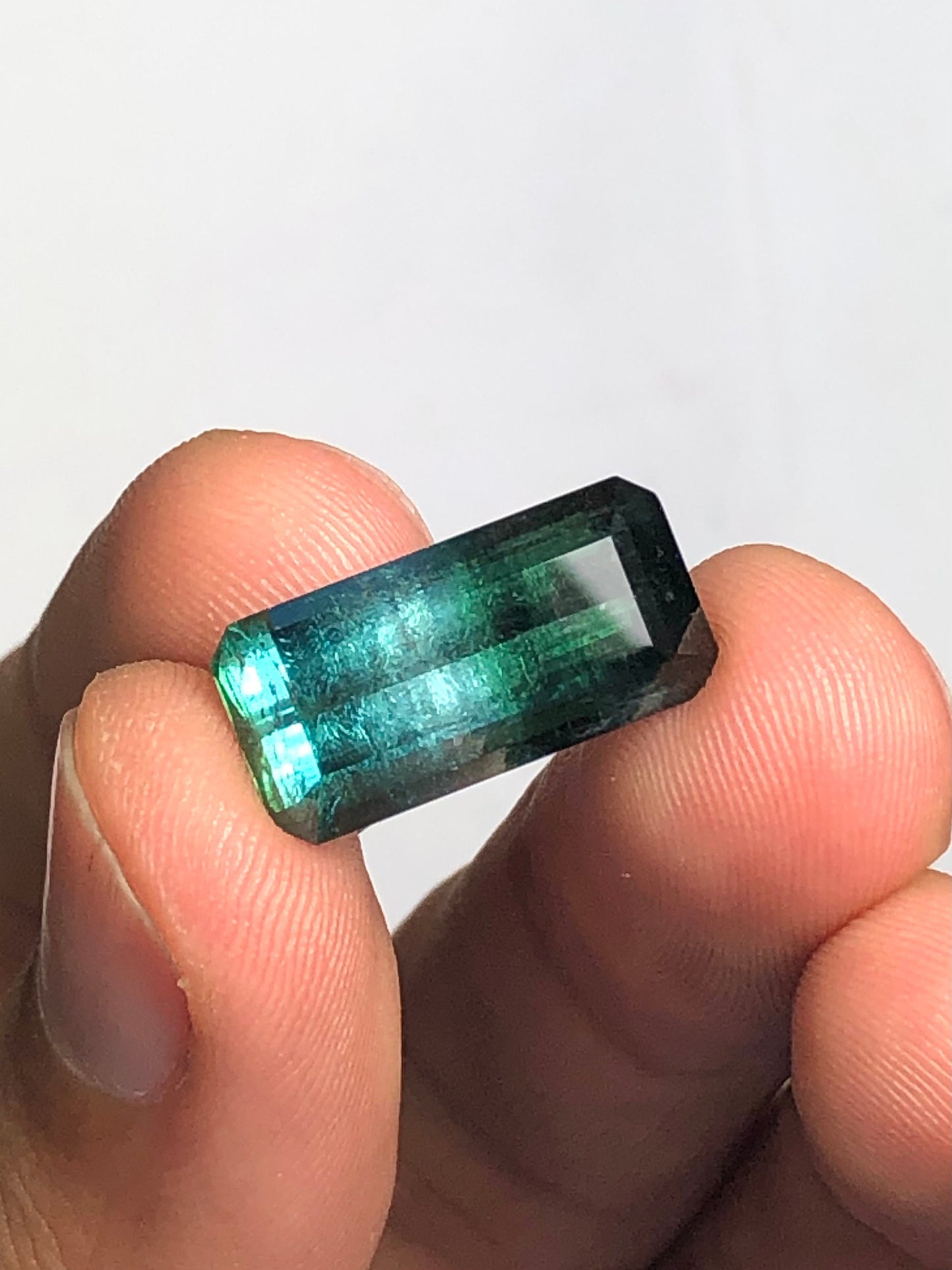 Bi colour tourmaline 9.40 carat natural origin Afghanistan