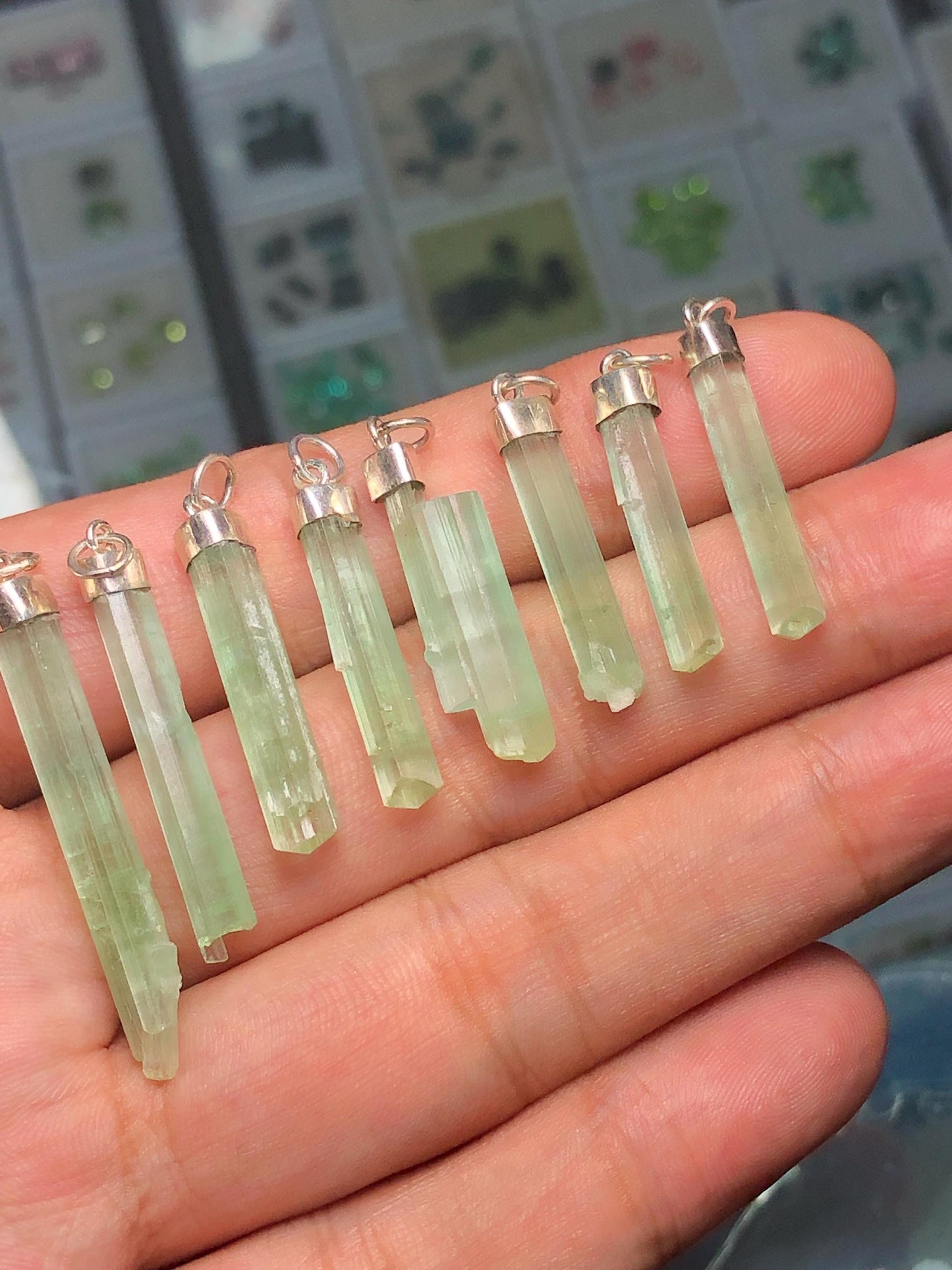 8 pieces 59 CTs mint tourmaline 925 silver pendants