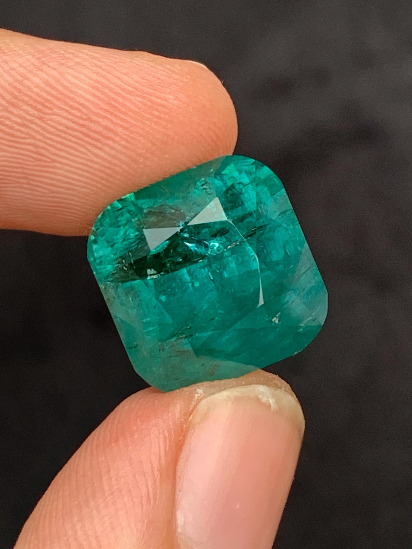 22.70 CTs blue tourmaline natural