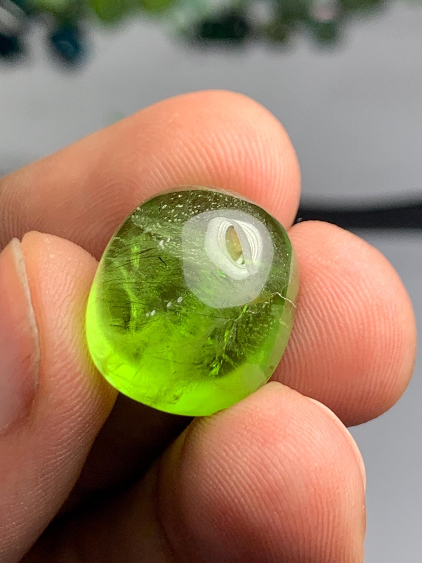 23 ct peridot cabochon 17*15*10mm