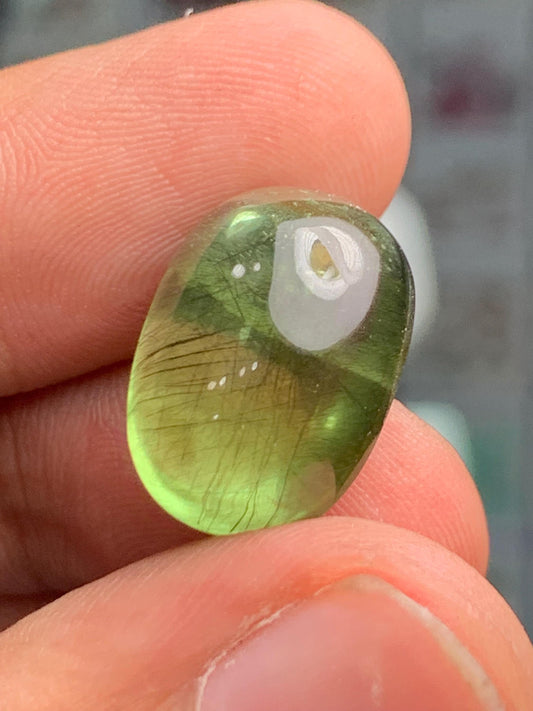 18 ct hairy peridot cabochon 18*13*9mm