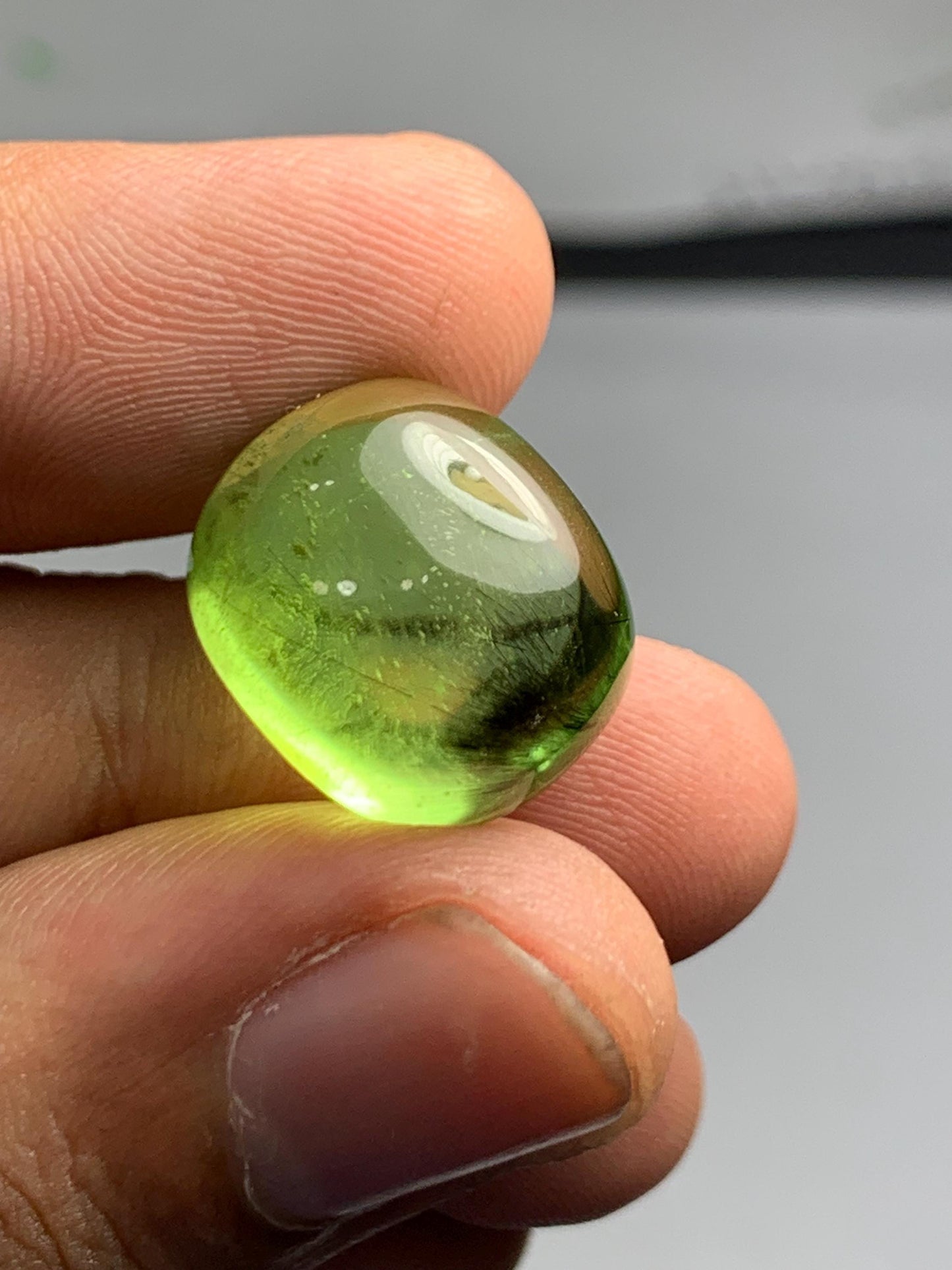 22 ct peridot cabochon 16*14*10mm