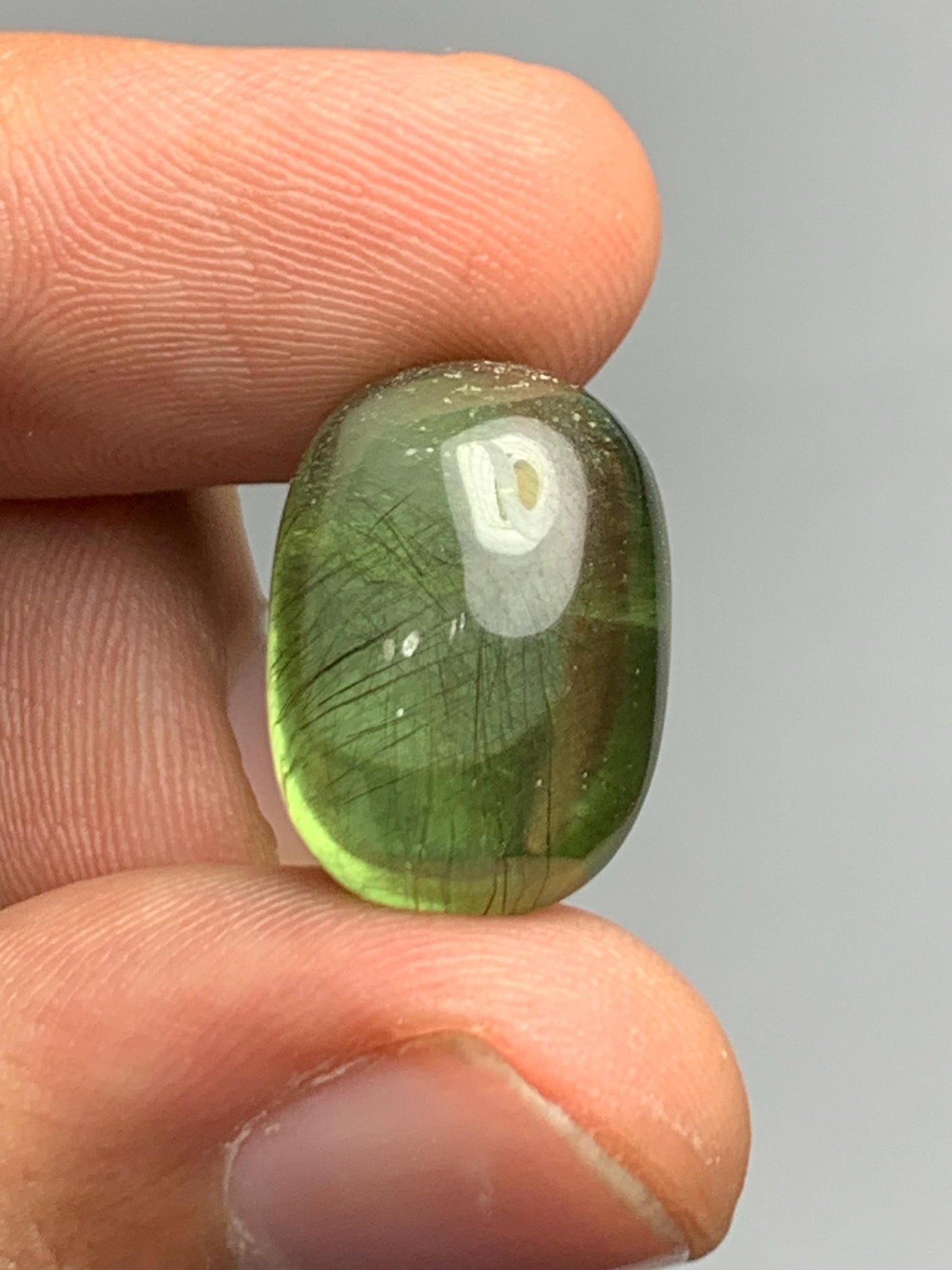 18 ct hairy peridot cabochon 18*13*9mm